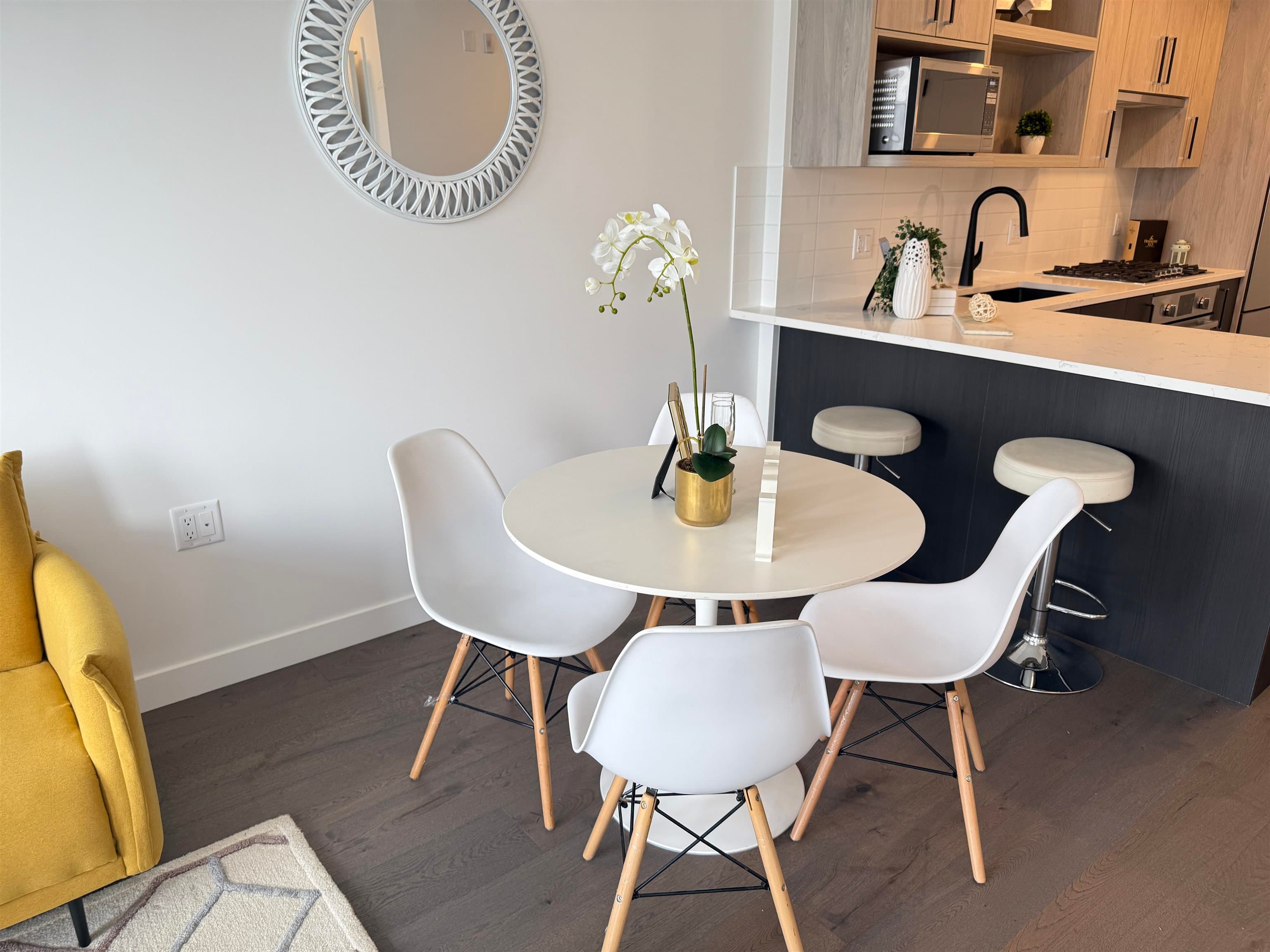 302 - 6859 Cambie Street, Vancouver, V6P 0M4 — photo 3