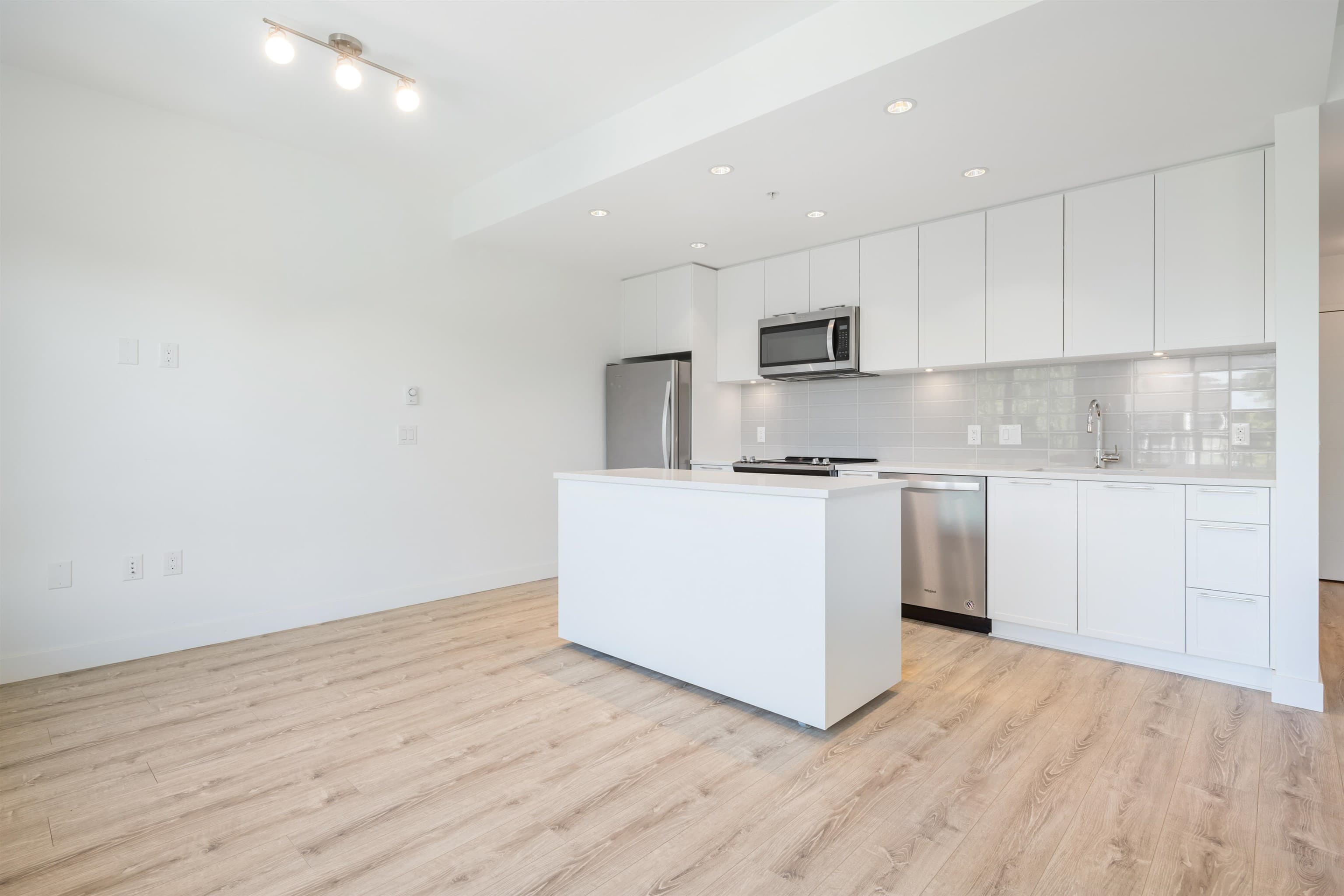 407 - 2382 Atkins Avenue, Port Coquitlam, V3C 0G7 — photo 5