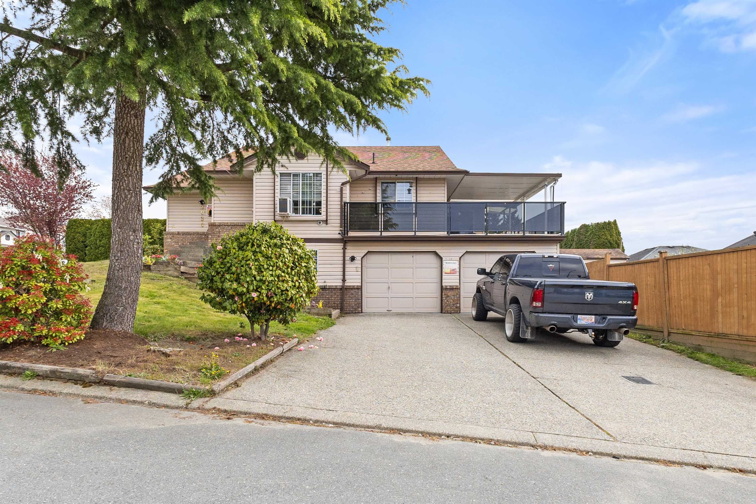 2930 Edgehill Avenue, Abbotsford, V2T 5J9 — photo 1
