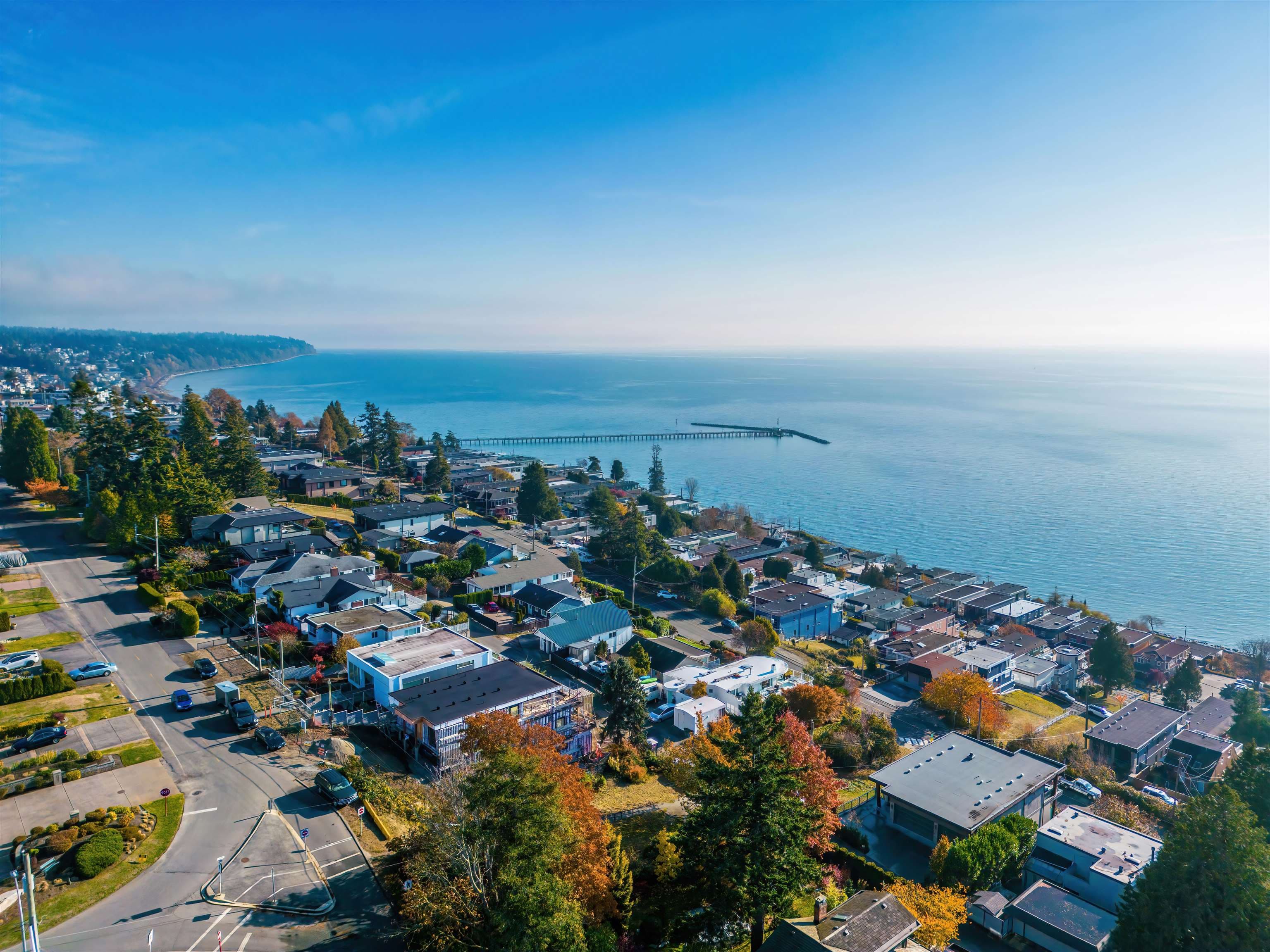 14533 Magdalen Avenue, White Rock