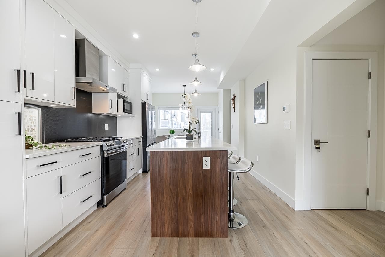 51 - 9652 162a Street, Surrey, V4N 2E4 — photo 1