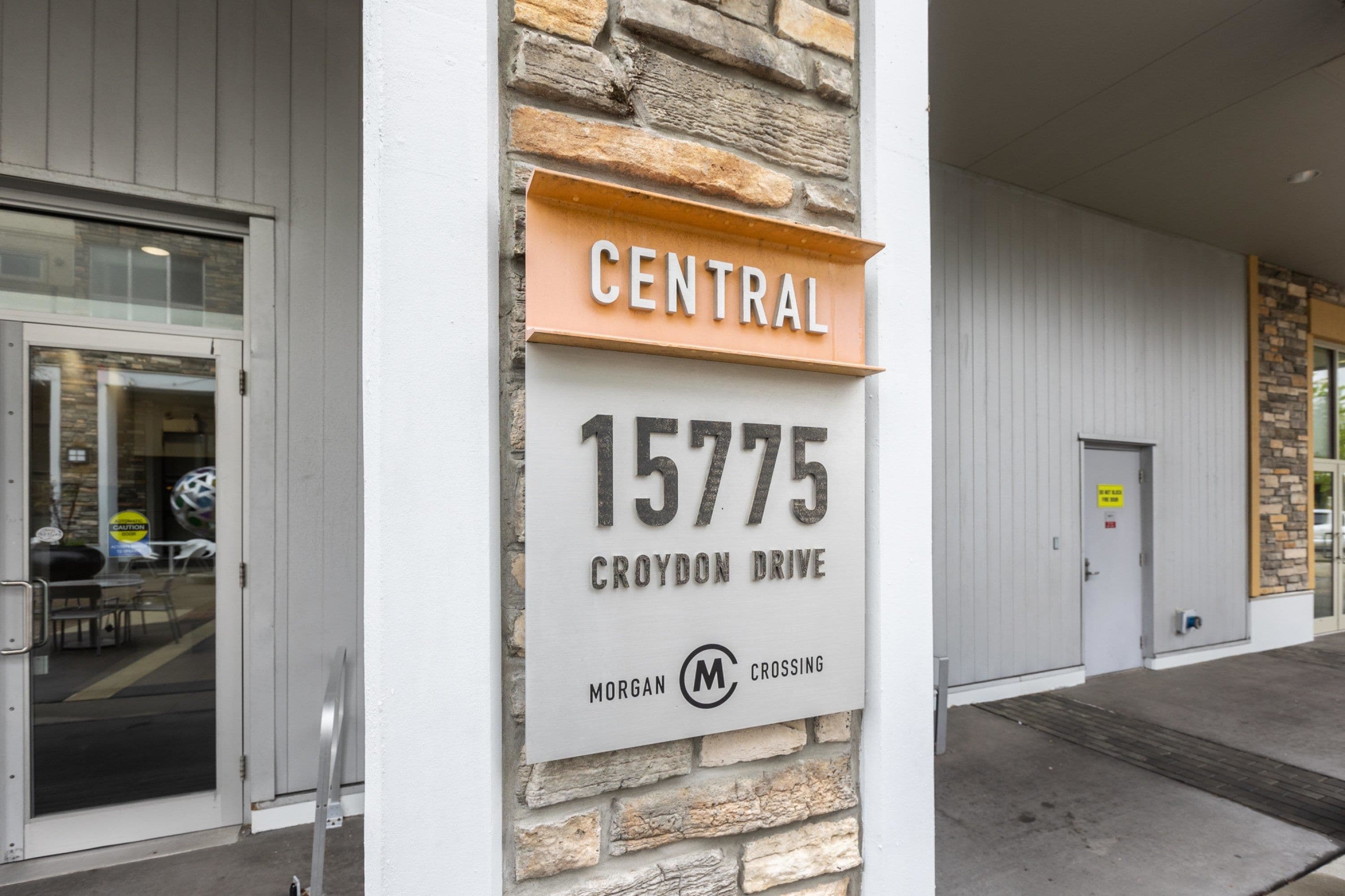 302 - 15775 Croydon Drive, Surrey, V3Z 2L6 — photo 3