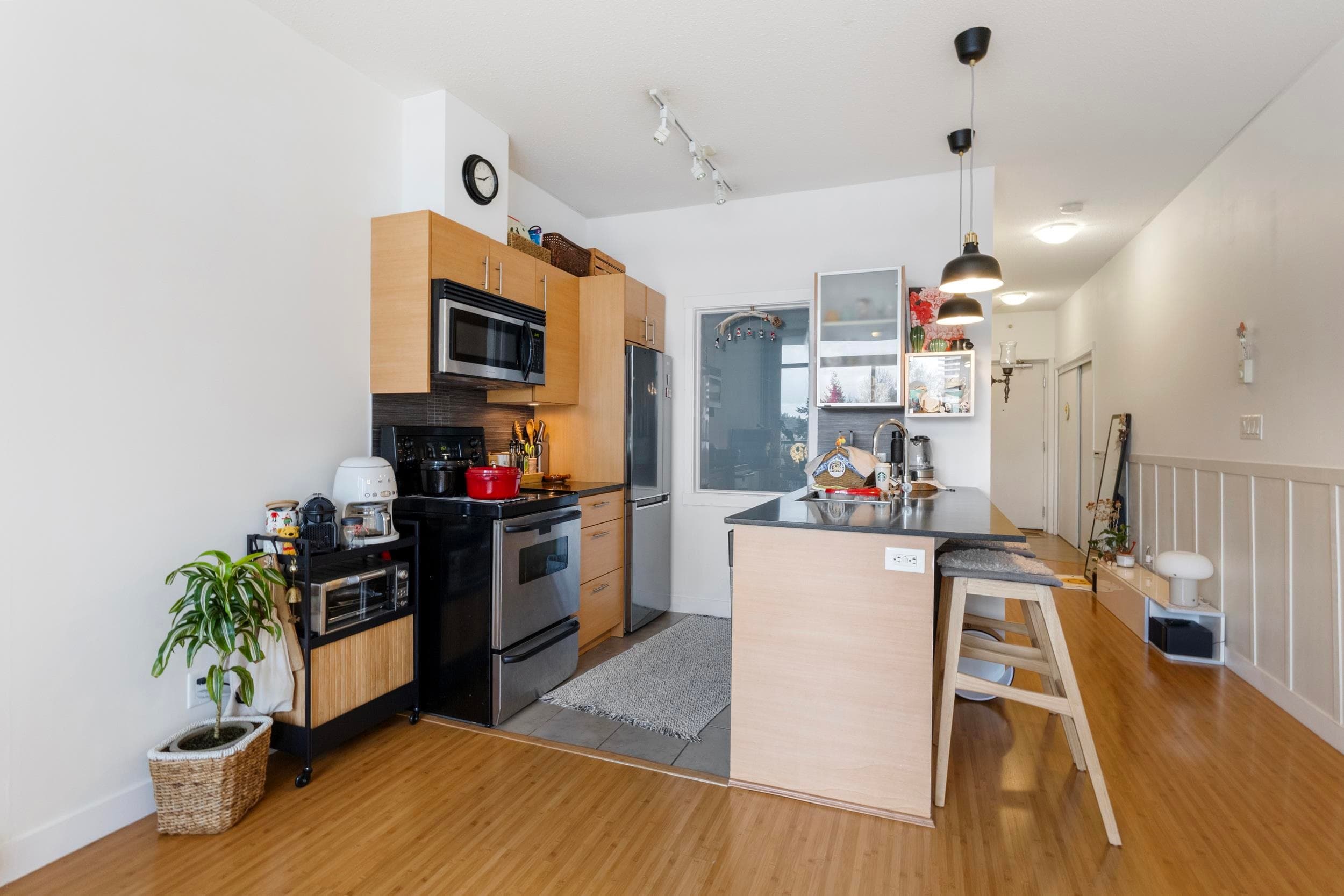 403 - 13399 104 Avenue, Surrey, V3T 0C9 — photo 3