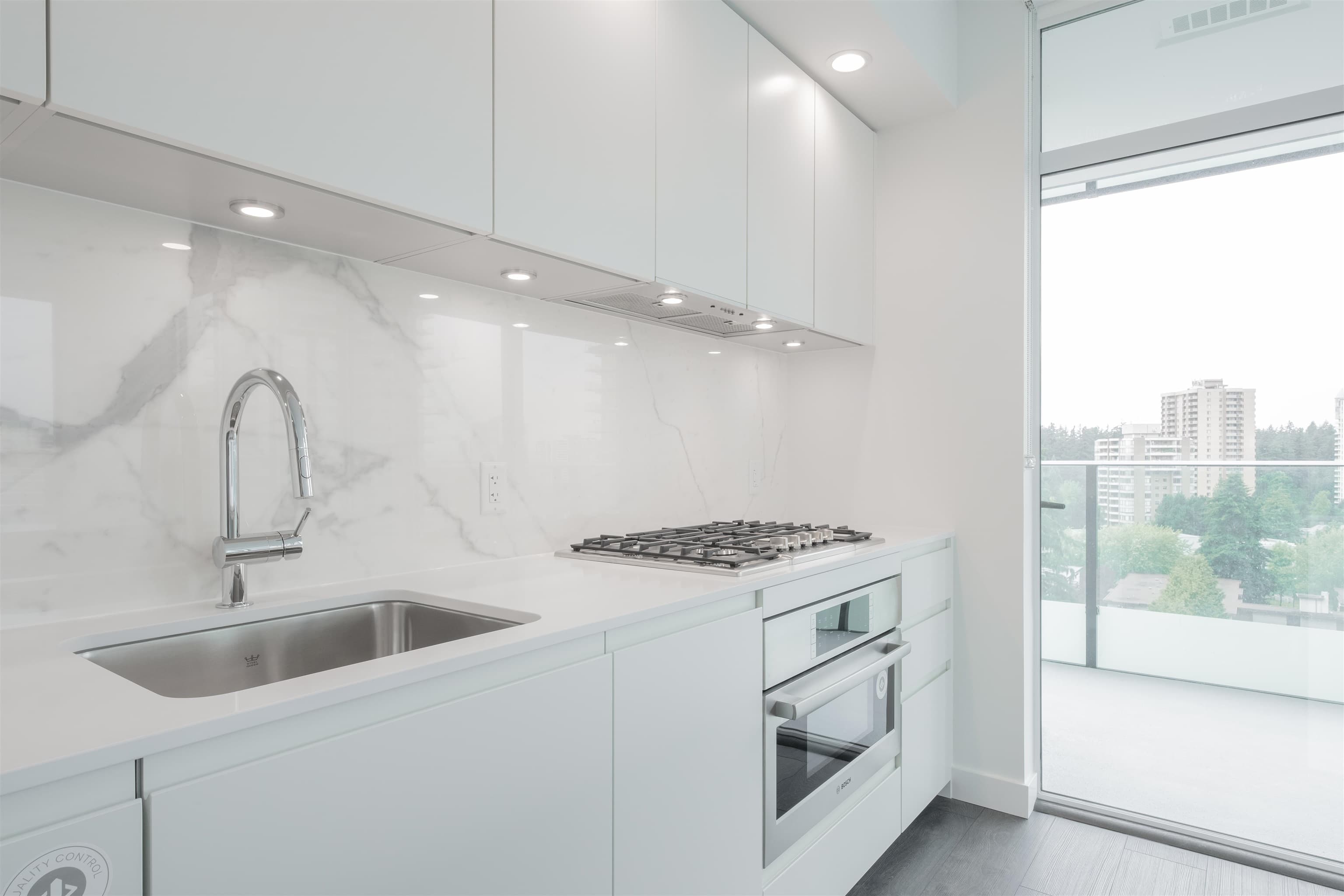 1209 - 6463 Silver Avenue, Burnaby, V5H 0K4 — photo 3