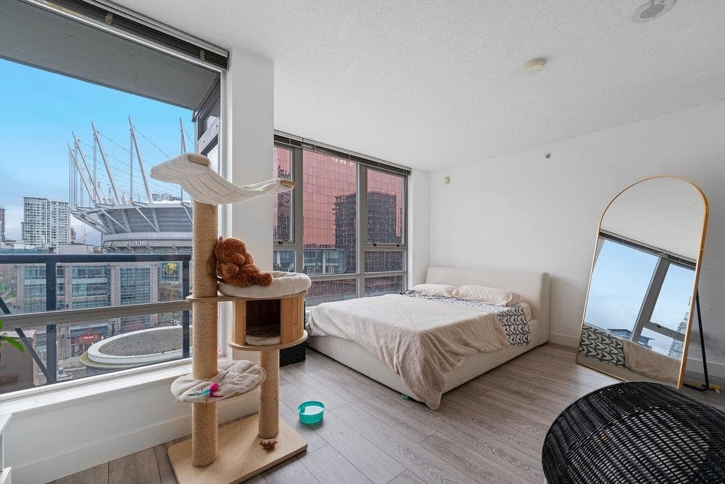 1006 - 939 Expo Boulevard, Vancouver, V6Z 3G7 — photo 2