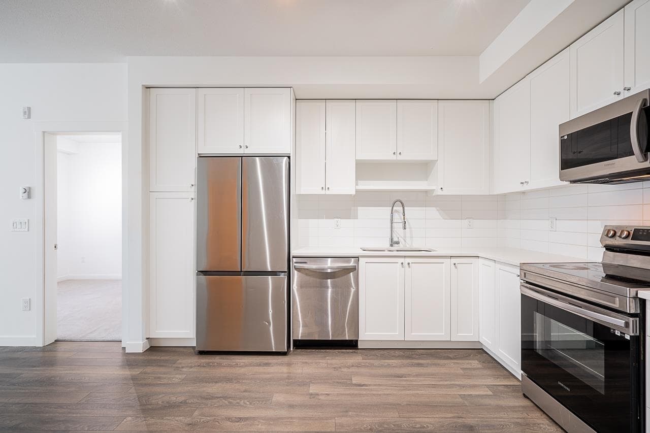 404 - 15825 85 Avenue, Surrey, V4N 6W9 — photo 5
