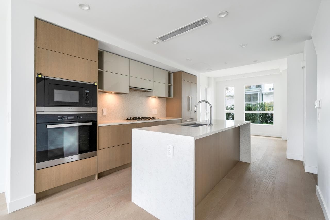 483 W King Edward Avenue, Vancouver, V5Y 2J3 — photo 2