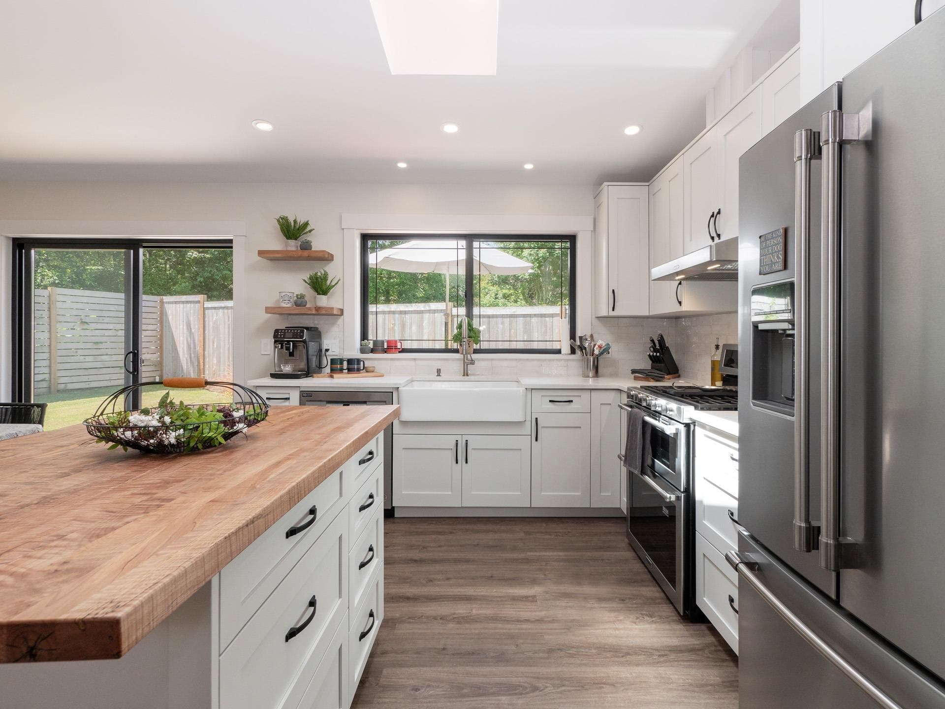655 Dougall Road, Gibsons, V0N 1V8 — photo 5