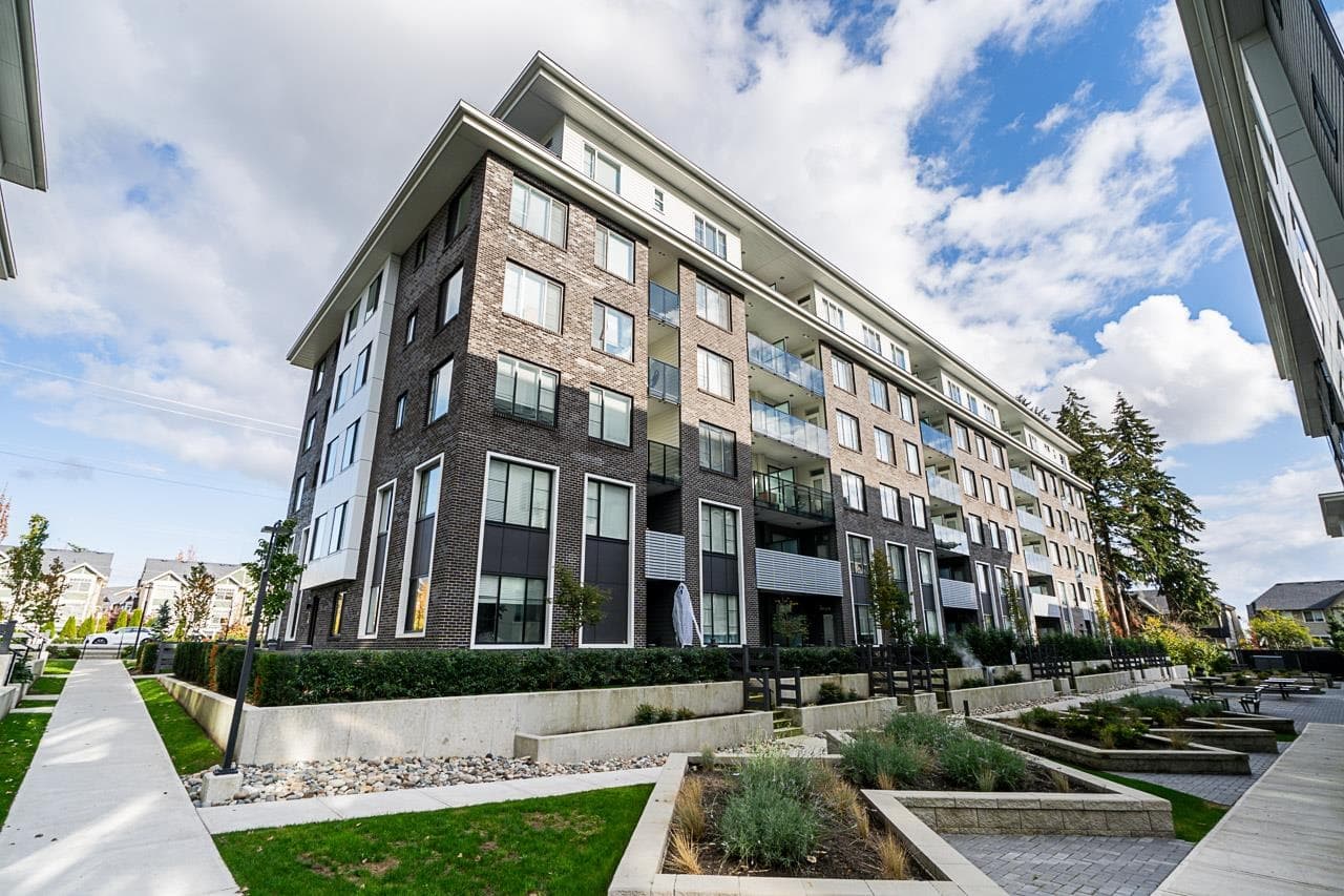 505 - 15858 Fraser Highway, Surrey, V4N 6X4 — photo 1