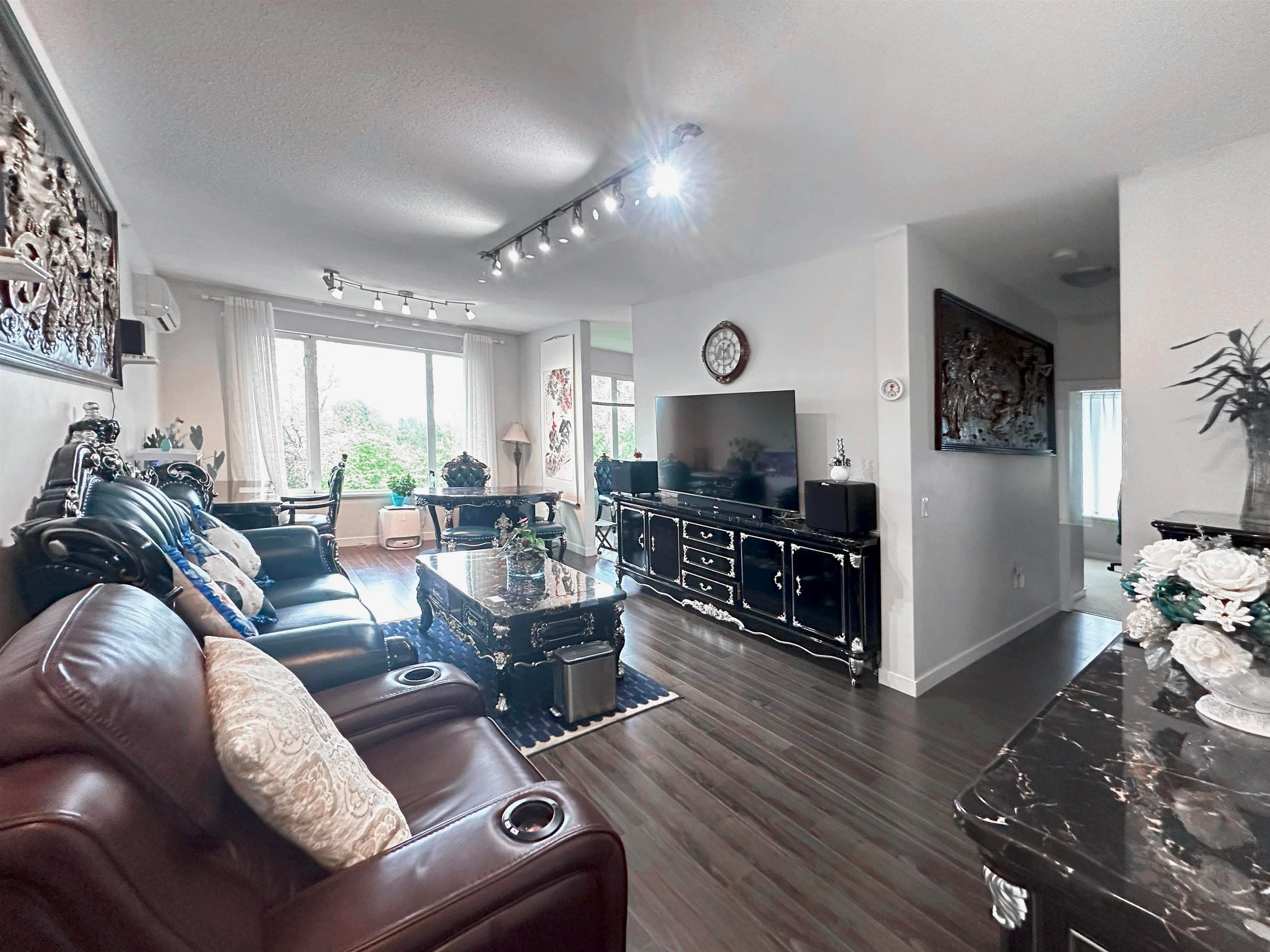 449 - 9388 Mckim Way, Richmond, V6X 1C9 — photo 5