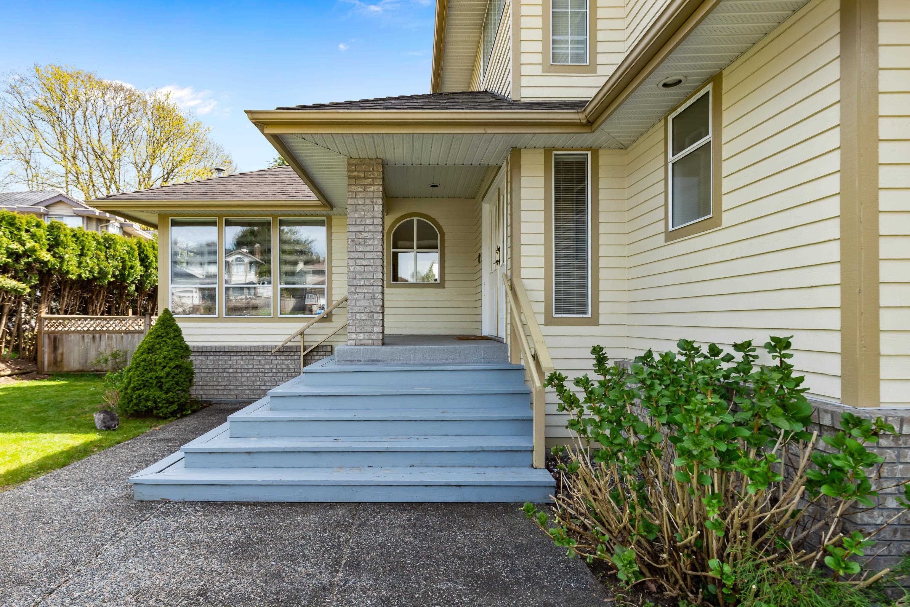 23460 108b Avenue, Maple Ridge, V2W 1A9 — photo 4