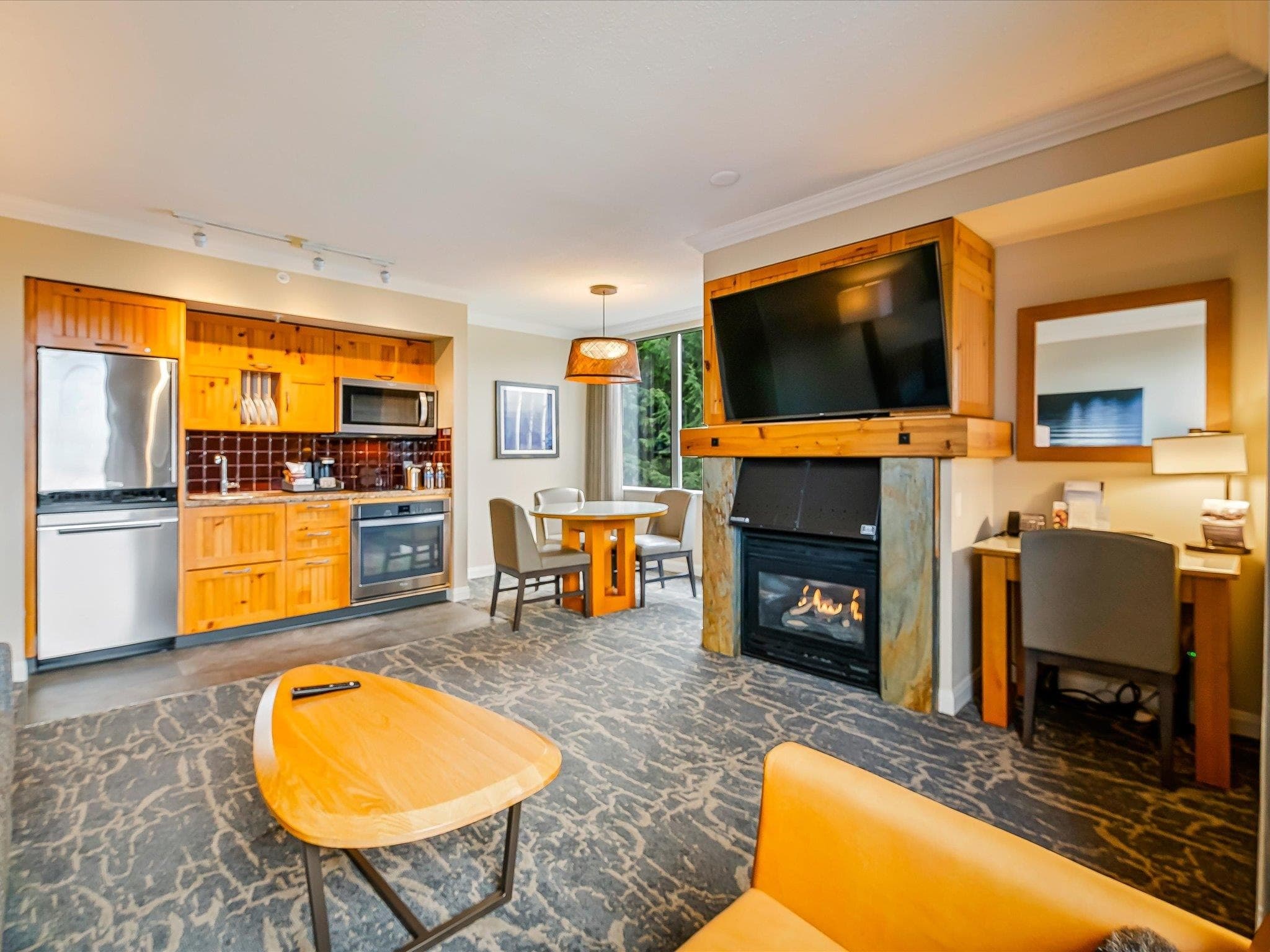 568 - 4090 Whistler Way, Whistler, V8E 1J3 — photo 4