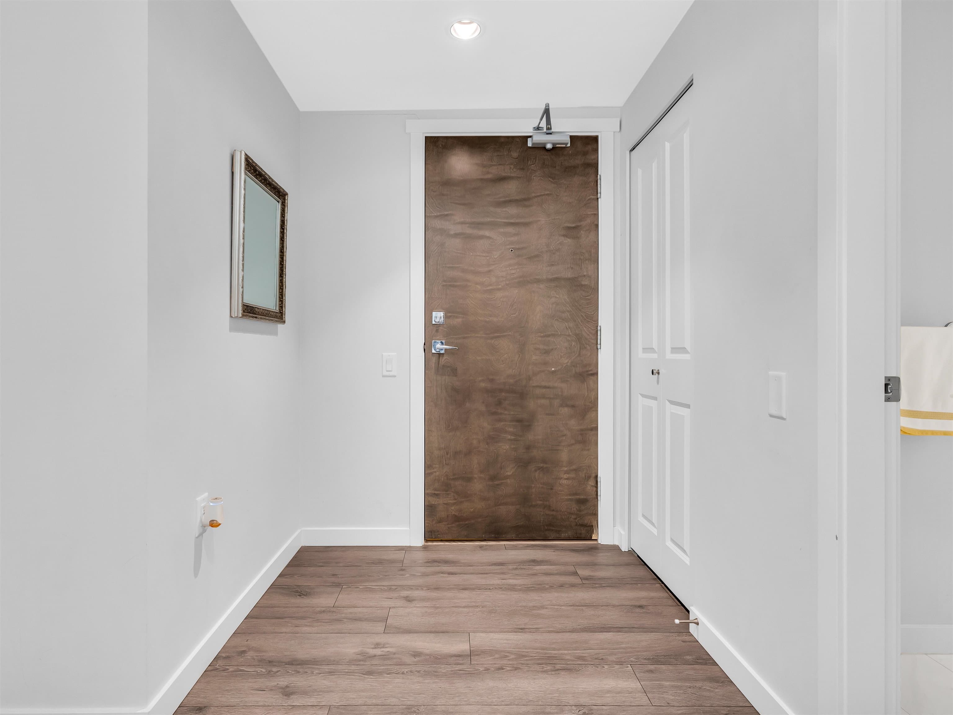 1001 - 2388 Madison Avenue, Burnaby, V5C 0K8 — photo 2