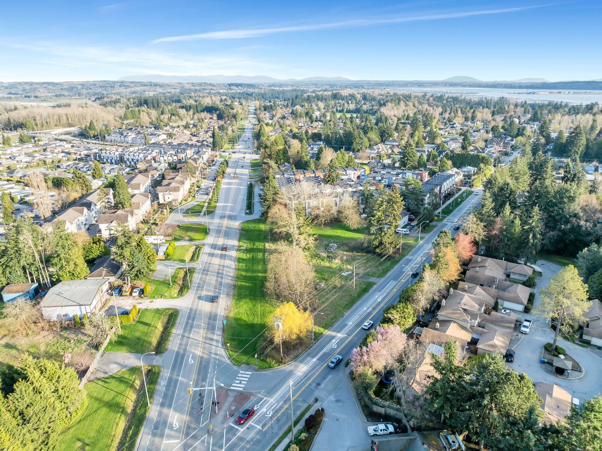 1704 160 Street, Surrey, V4A 4X2 — photo 1