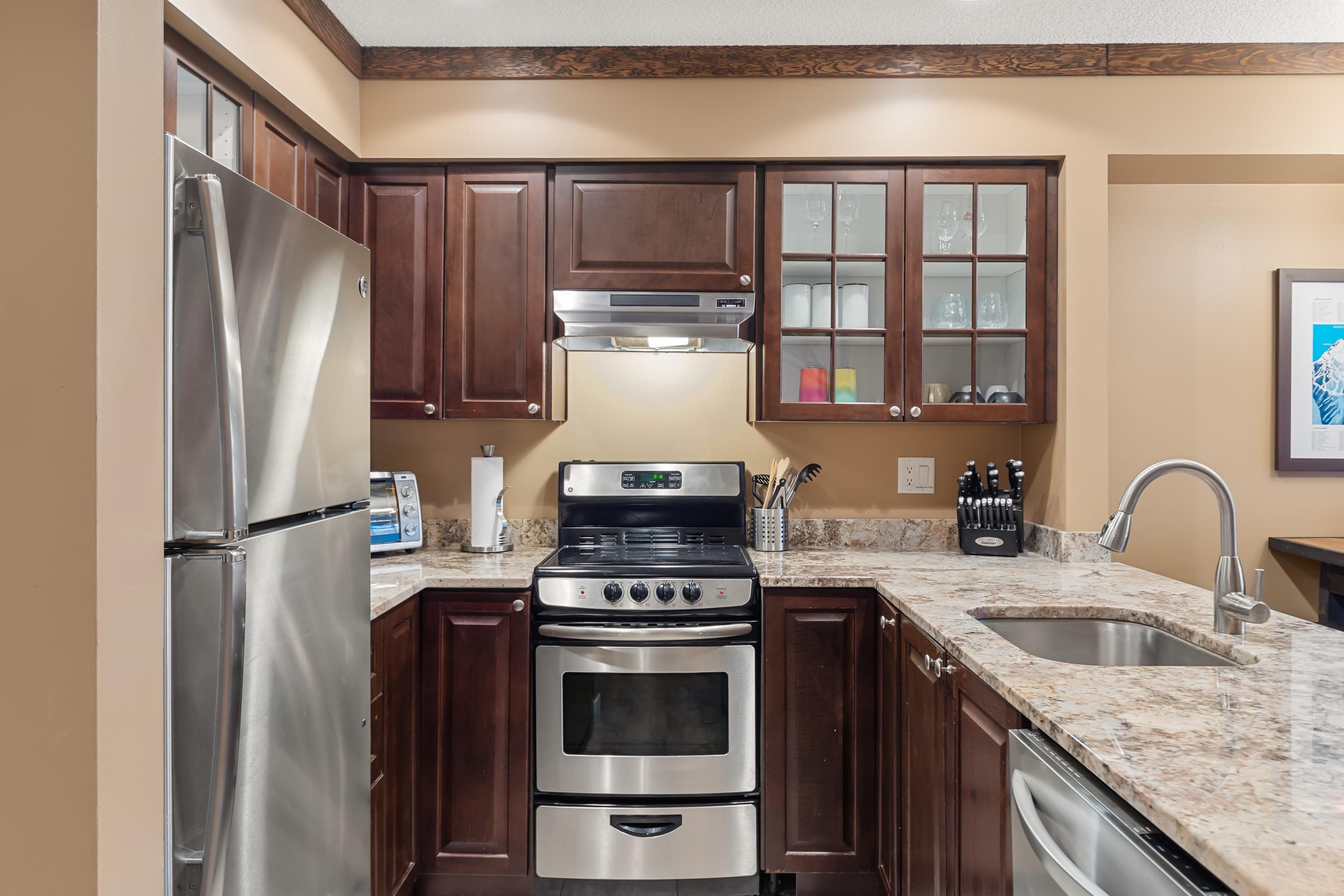 207 - 2050 Lake Placid Road, Whistler, V8E 0A8 — photo 4