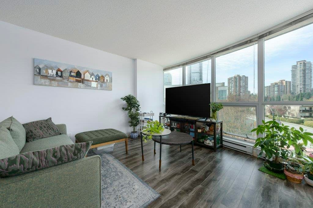 303 - 6088 Willingdon Avenue, Burnaby, V5H 4V2 — photo 3