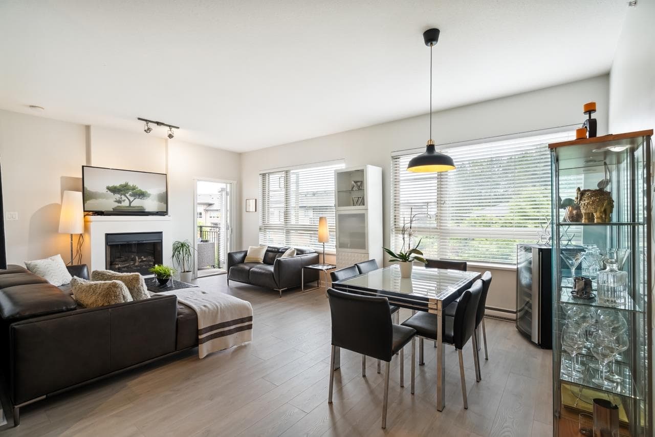 413 - 701 Klahanie Drive, Port Moody, V3H 5L6 — photo 1