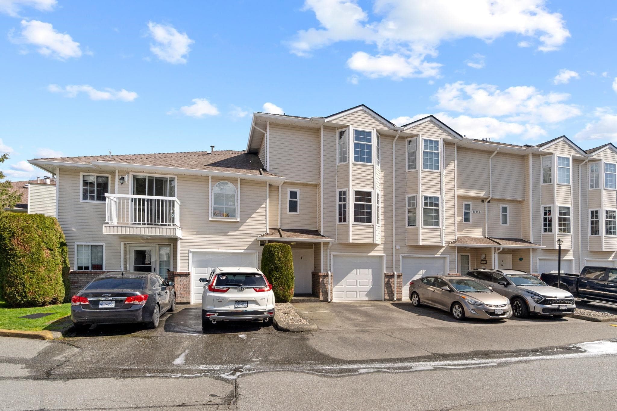 2 - 13970 72 Avenue, Surrey, V3W 0M5 — photo 1