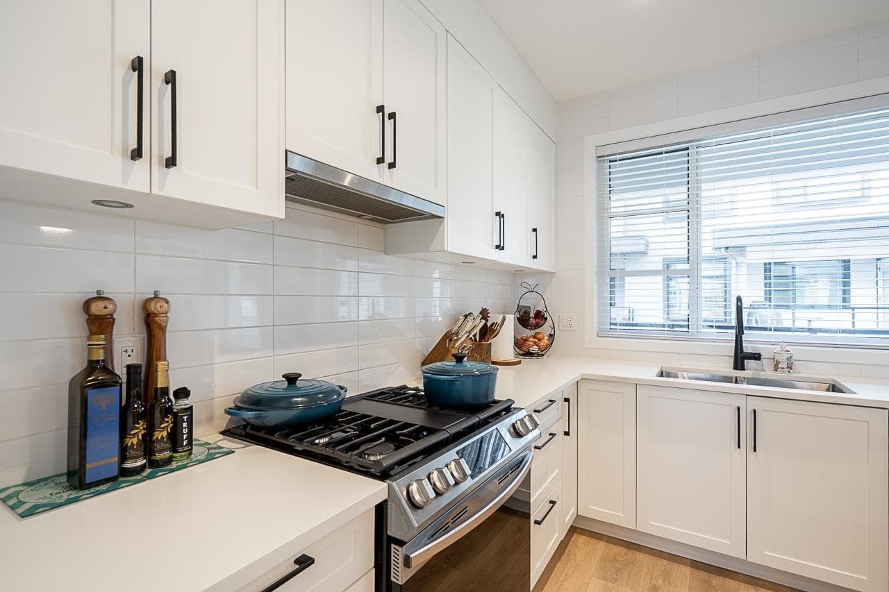 26 - 7127 193a Street, Surrey, V4N 6V9 — photo 5