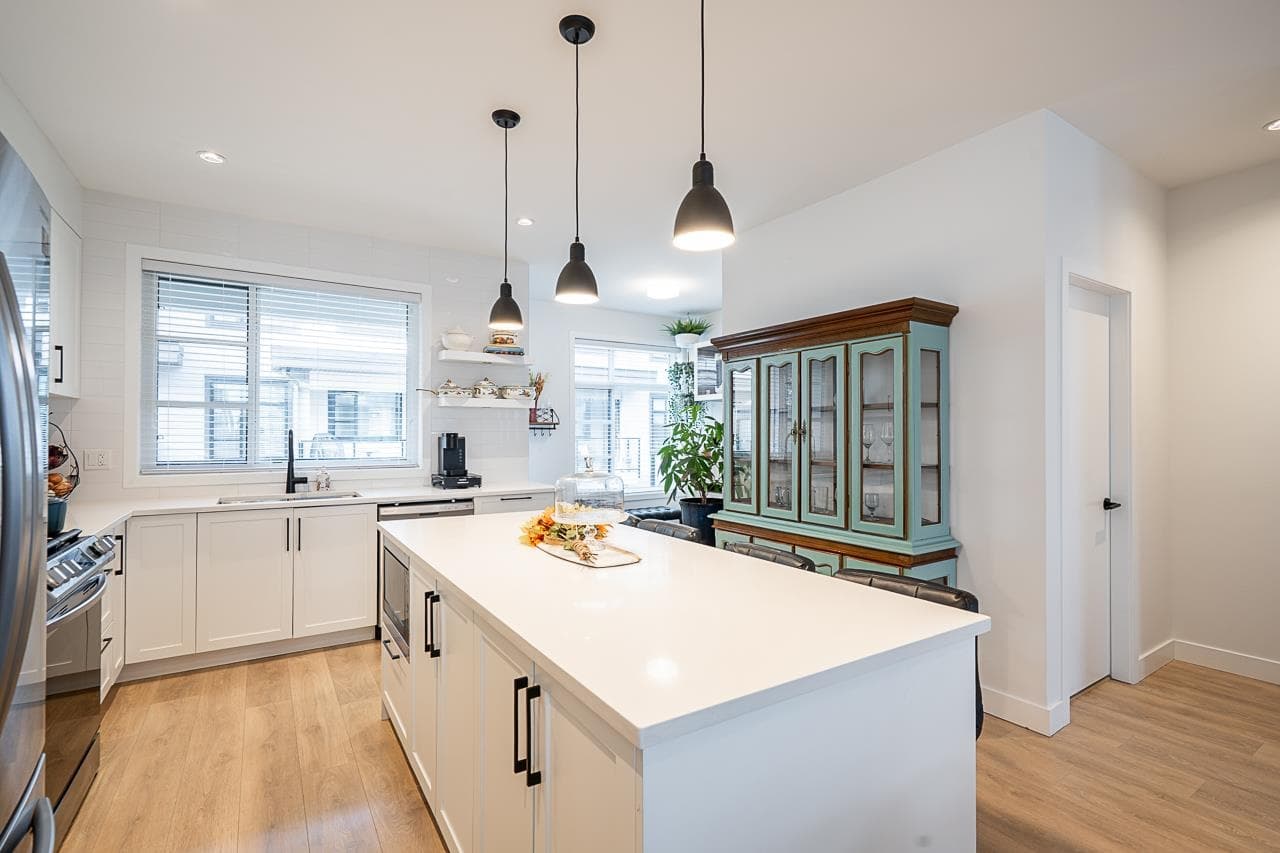 26 - 7127 193a Street, Surrey, V4N 6V9 — photo 4