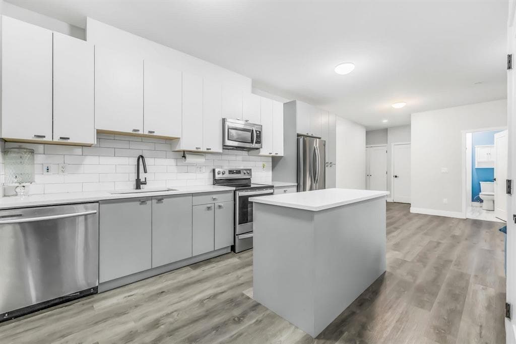 207 - 12320 222 Street, Maple Ridge, V2X 4K8 — photo 1