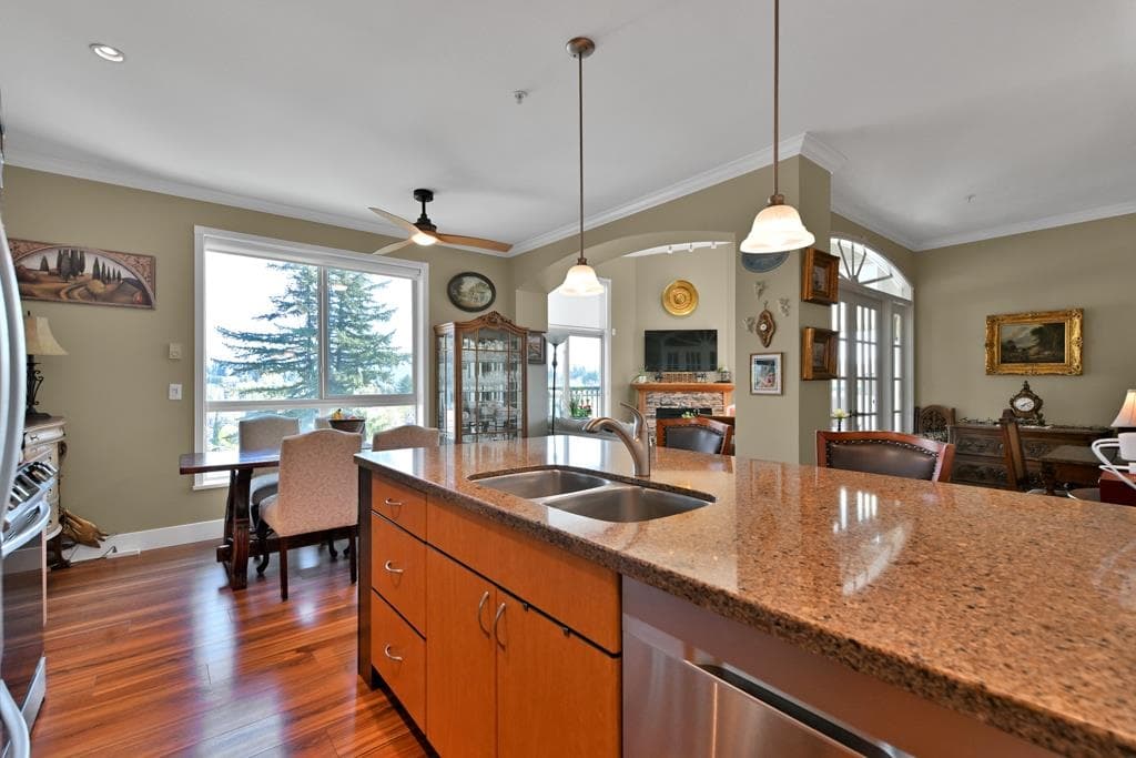 409 - 33485 South Fraser Way, Abbotsford, V2S 8P9 — photo 4