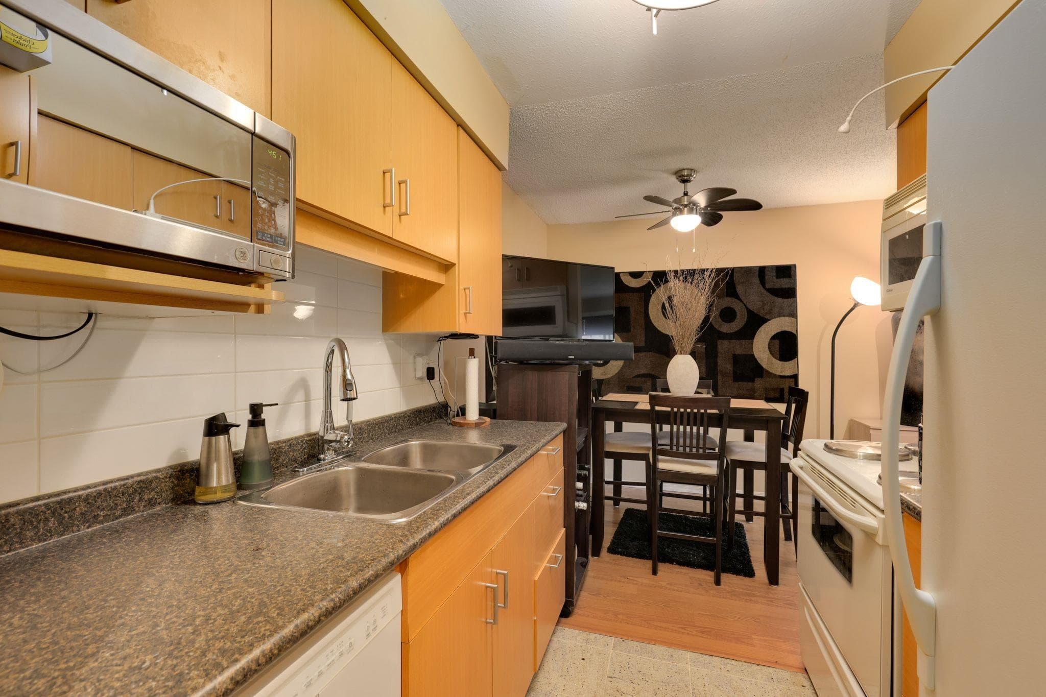 117 - 1202 London Street, New Westminster, V3M 5Z6 — photo 2