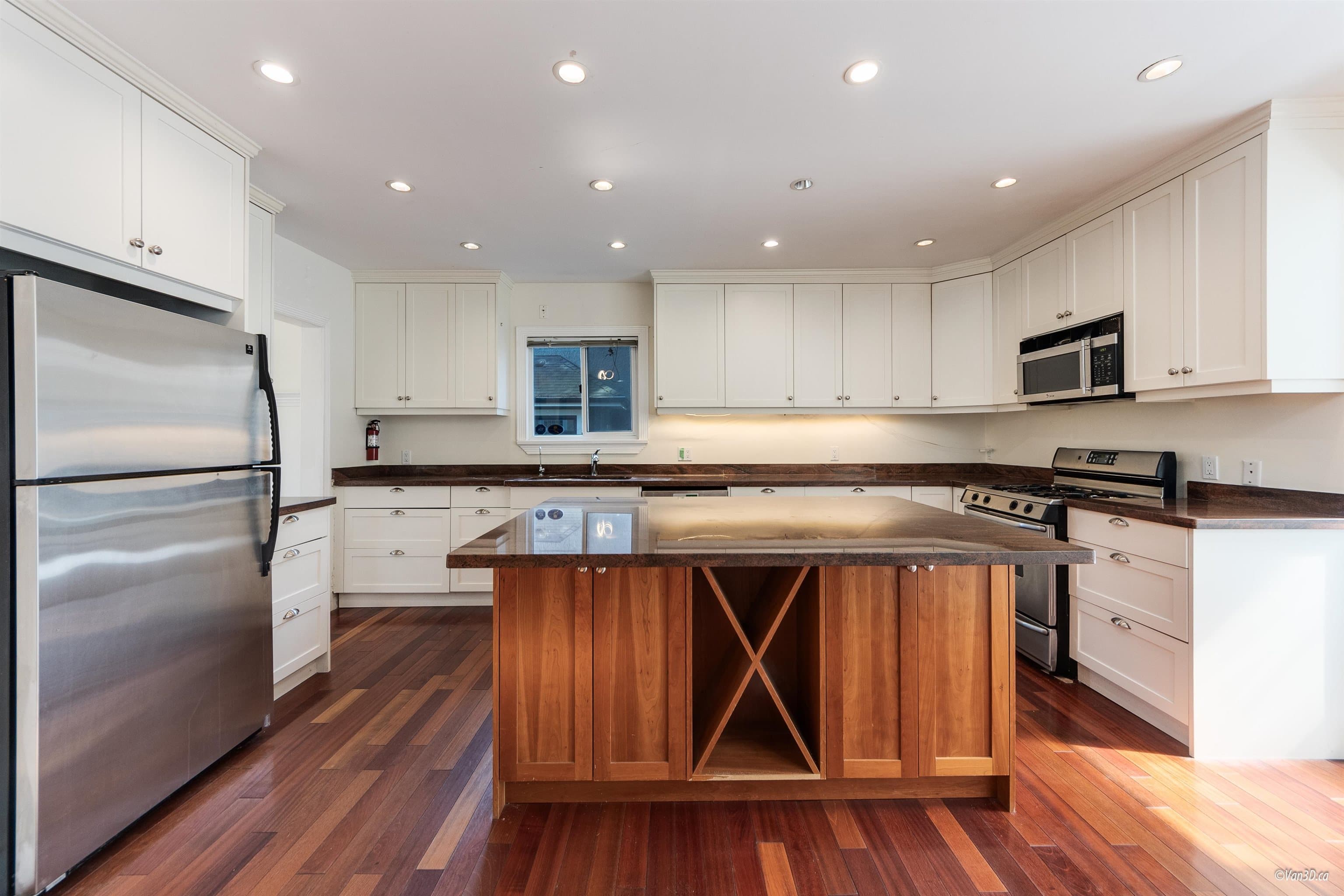 2146 W 33rd Avenue, Vancouver, V6M 1B9 — photo 3