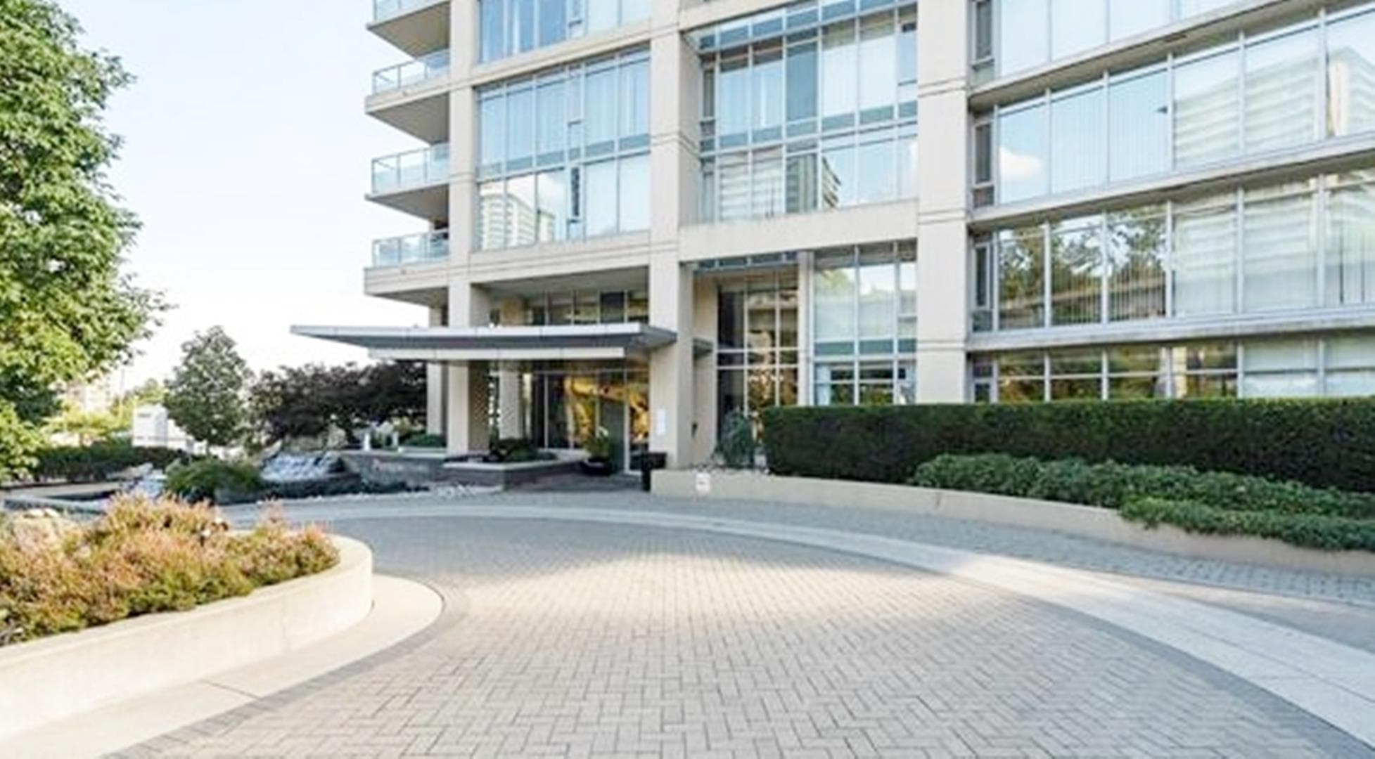 502 - 2133 Douglas Road, Burnaby, V5C 0E9 — photo 2