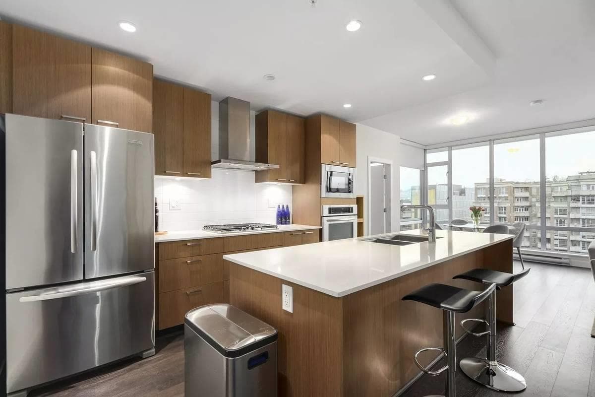 905 - 221 Union Street, Vancouver, V6A 0B4 — photo 3