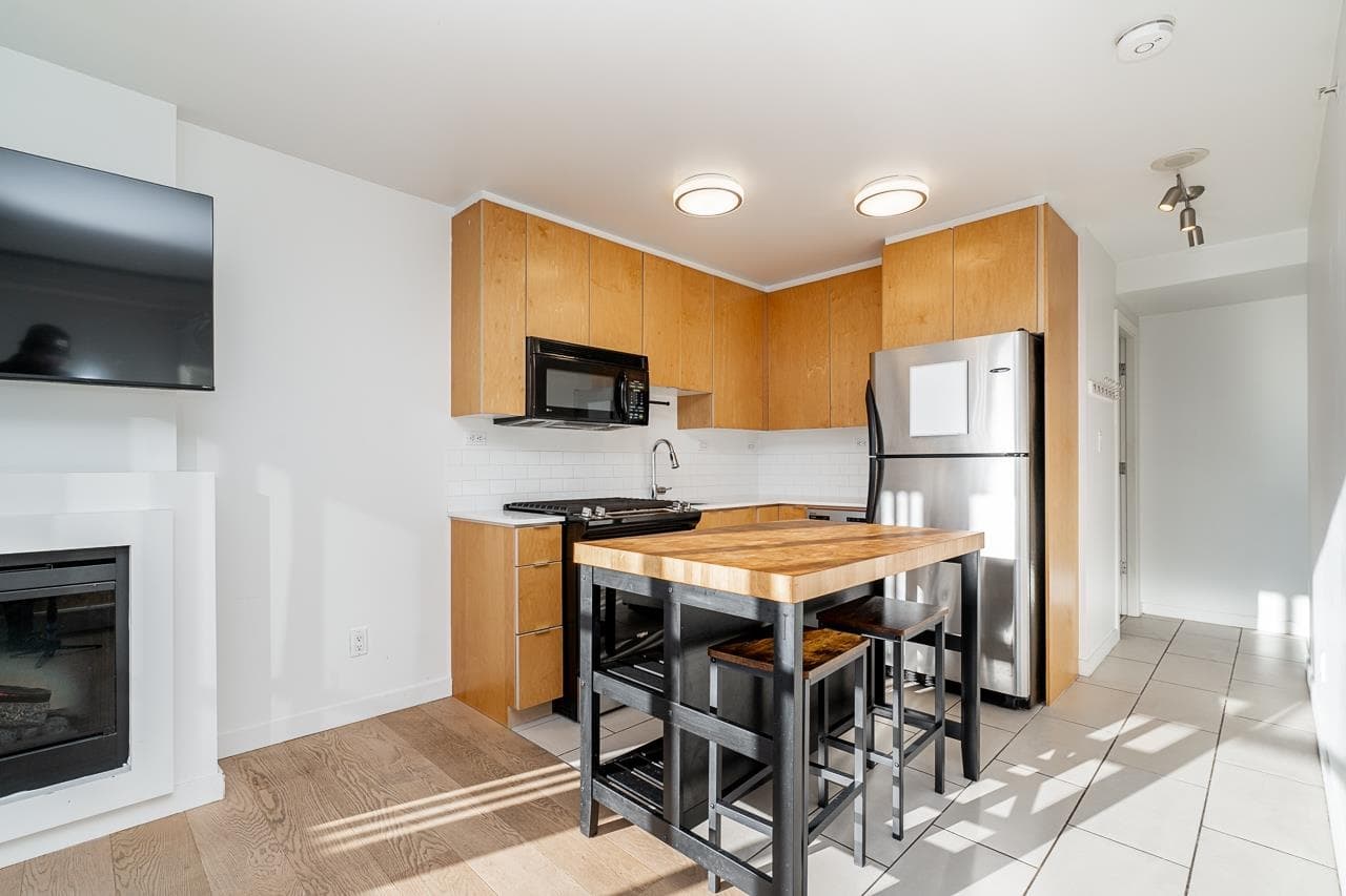 704 - 989 Beatty Street, Vancouver, V6Z 3C2 — photo 2