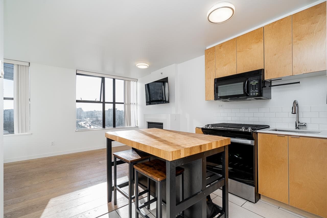 704 - 989 Beatty Street, Vancouver, V6Z 3C2 — photo 3