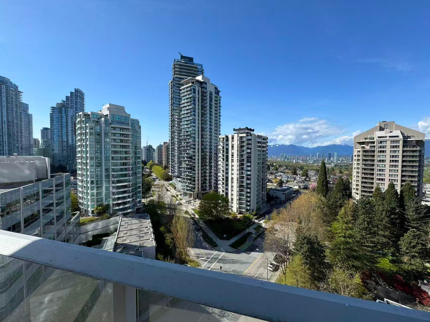 1202 - 4808 Hazel Street, Burnaby, V5H 0A2 — photo 3