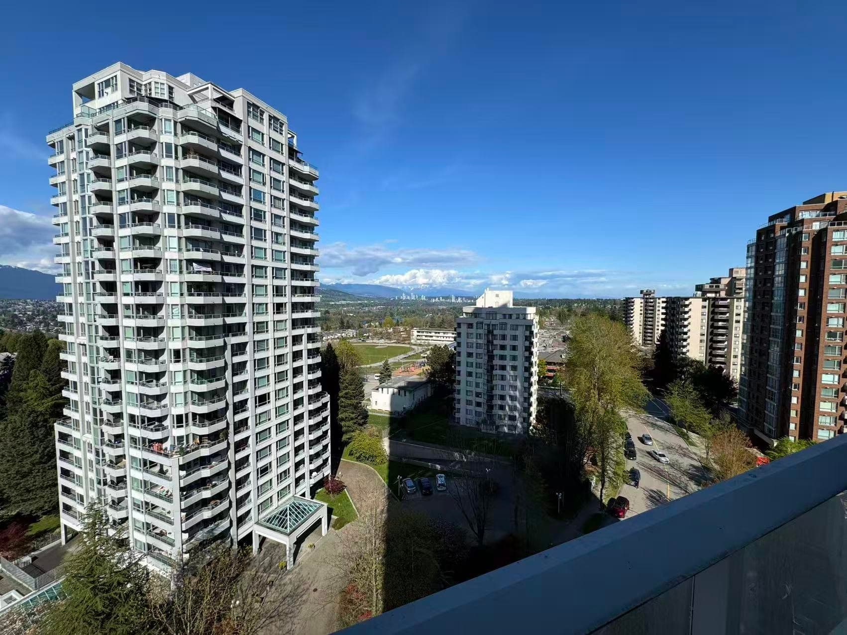 1202 - 4808 Hazel Street, Burnaby, V5H 0A2 — photo 4