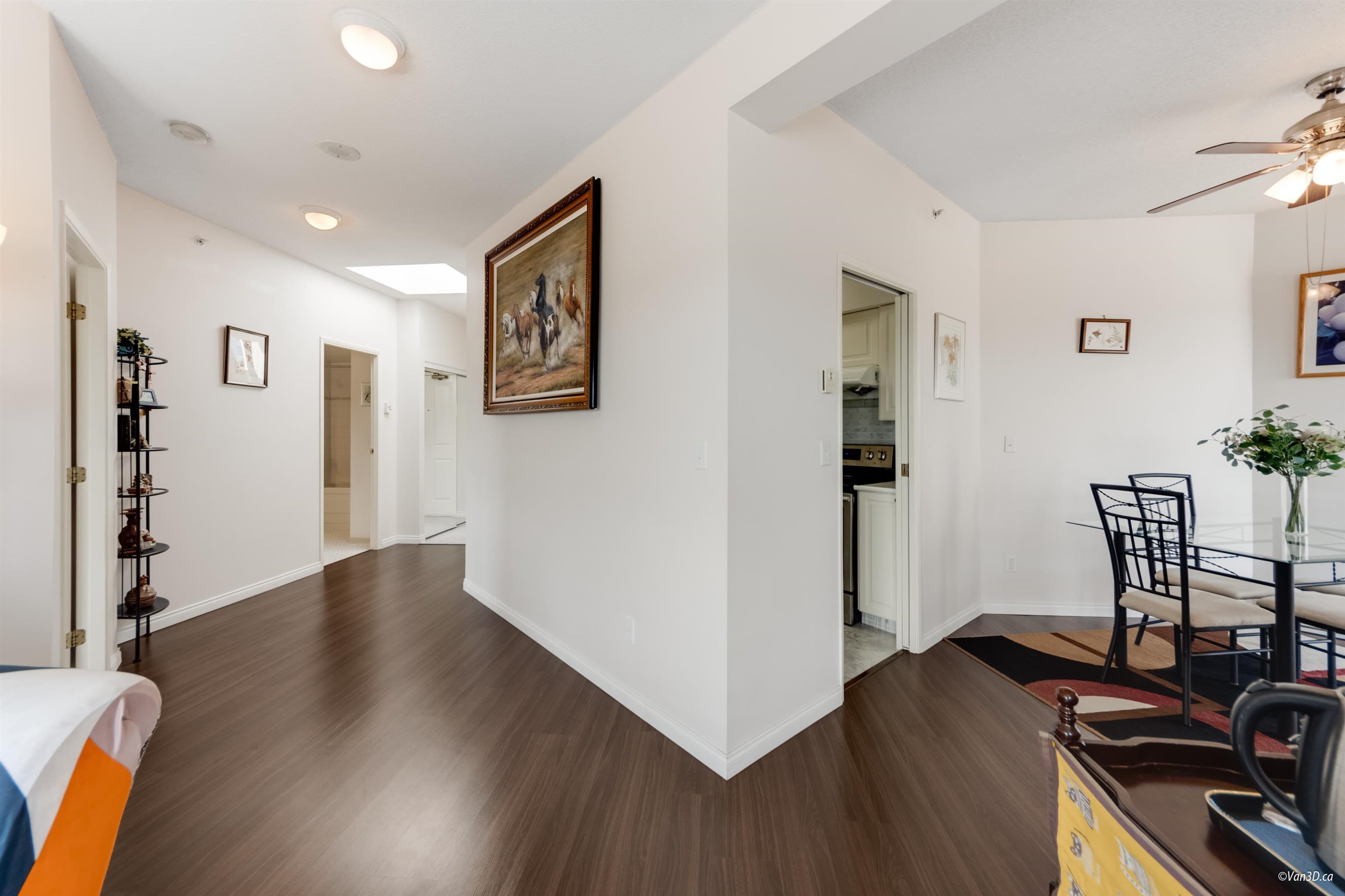 1502 - 9830 Whalley Boulevard, Surrey, V3T 5S7 — photo 5