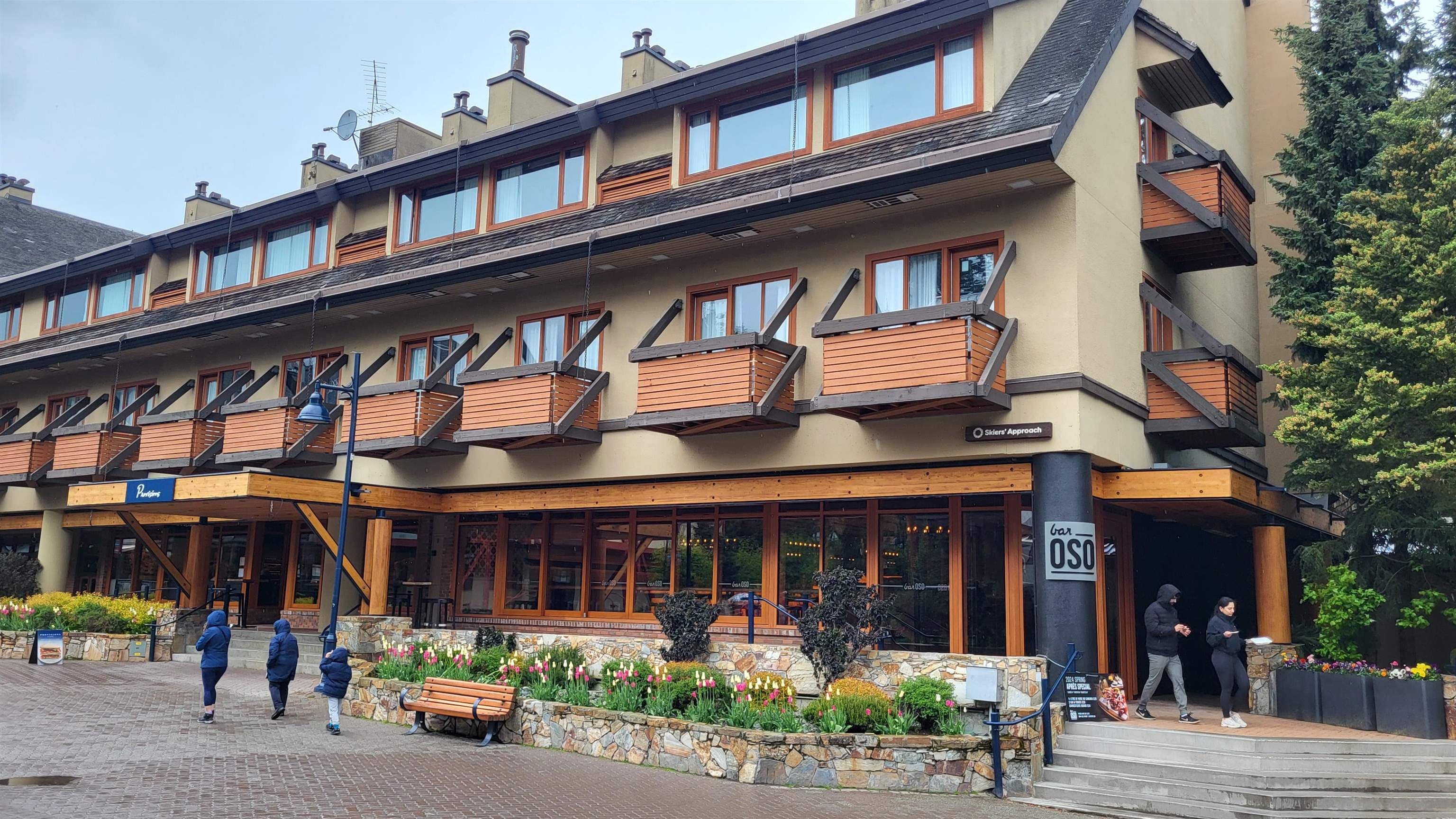 210 - 4220 Gateway Drive, Whistler