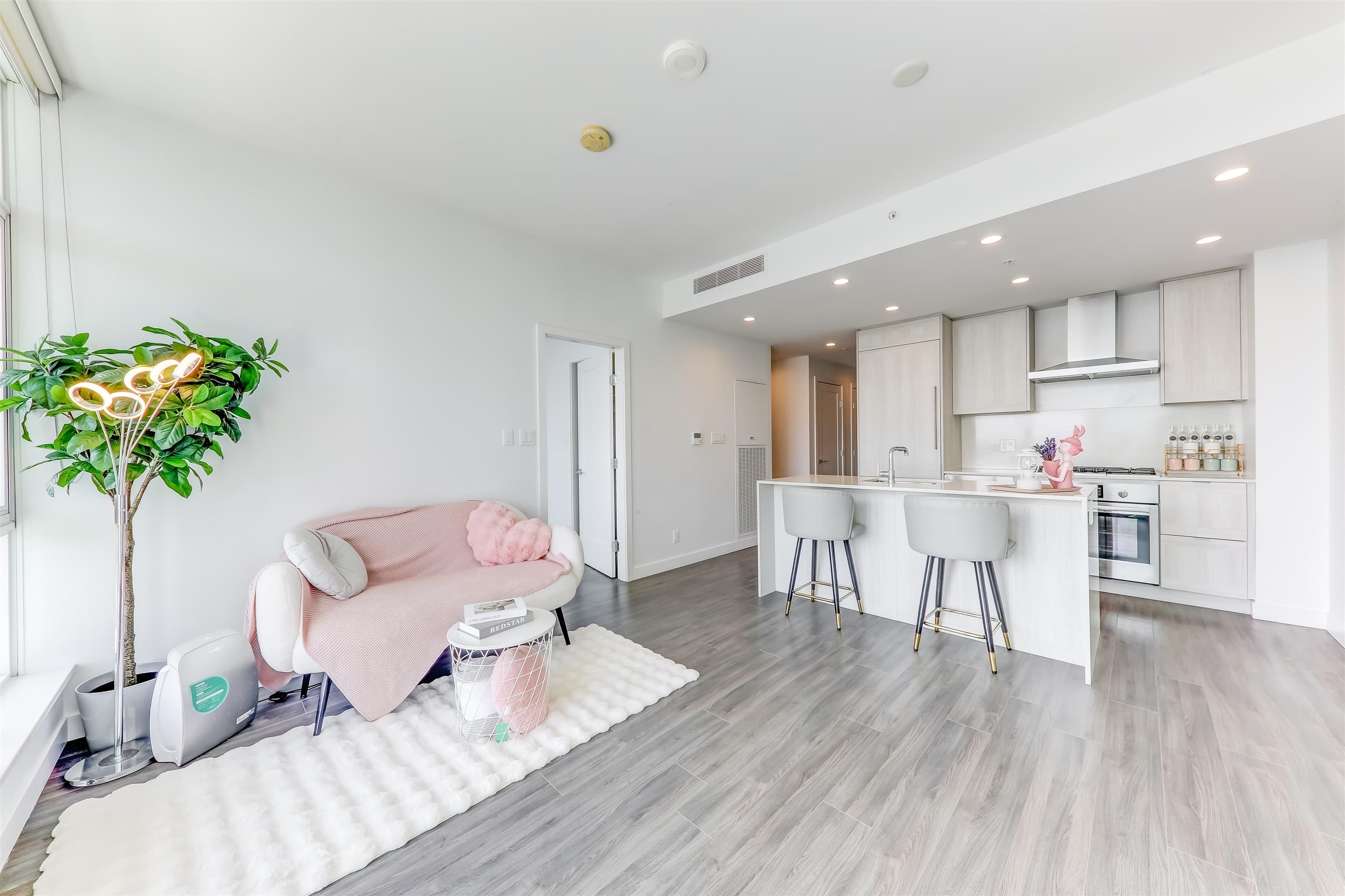 3304 - 2311 Beta Avenue, Burnaby, V5C 0M1 — photo 2