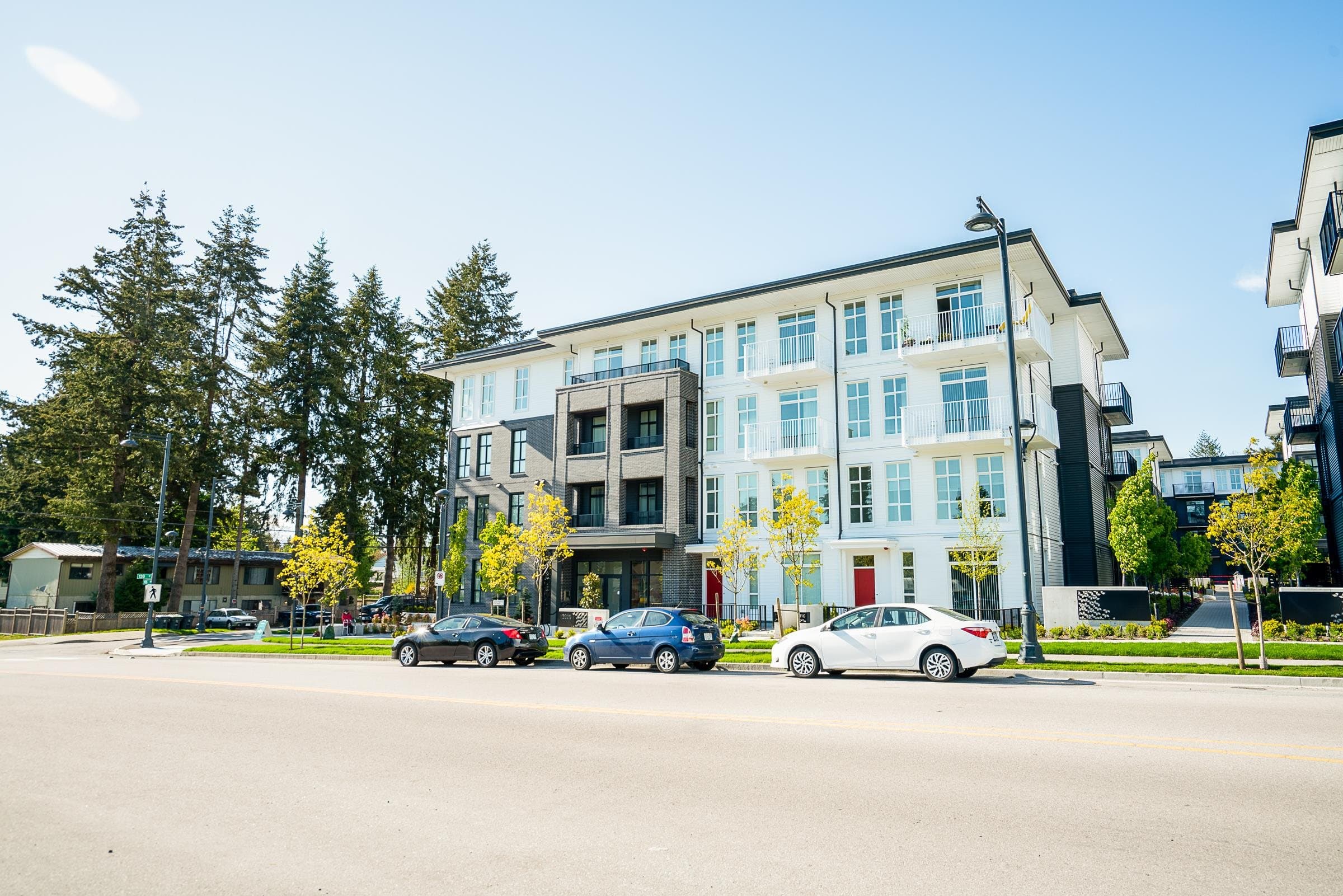 201 - 13929 105 Avenue, Surrey, V3T 2B6 — photo 2