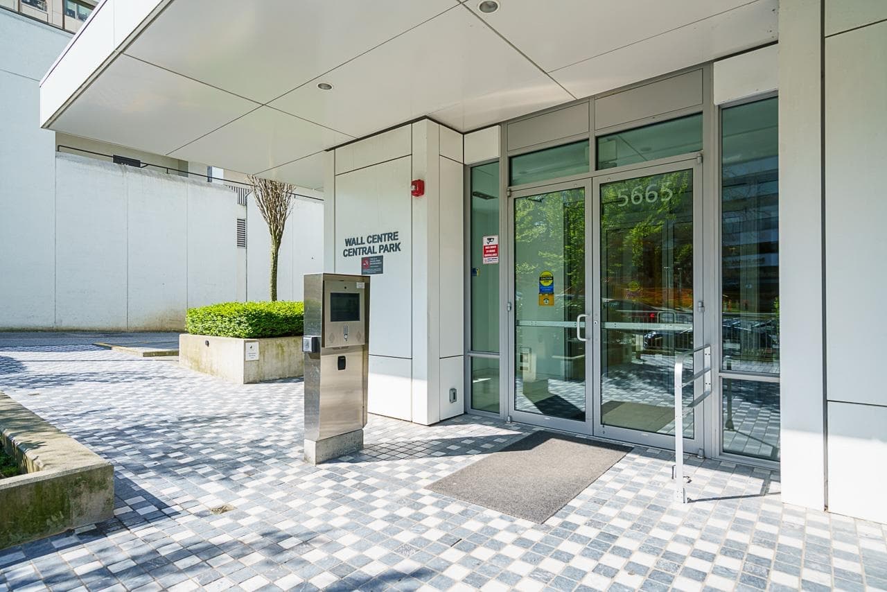 2703 - 5665 Boundary Road, Vancouver, V5R 0E4 — photo 4