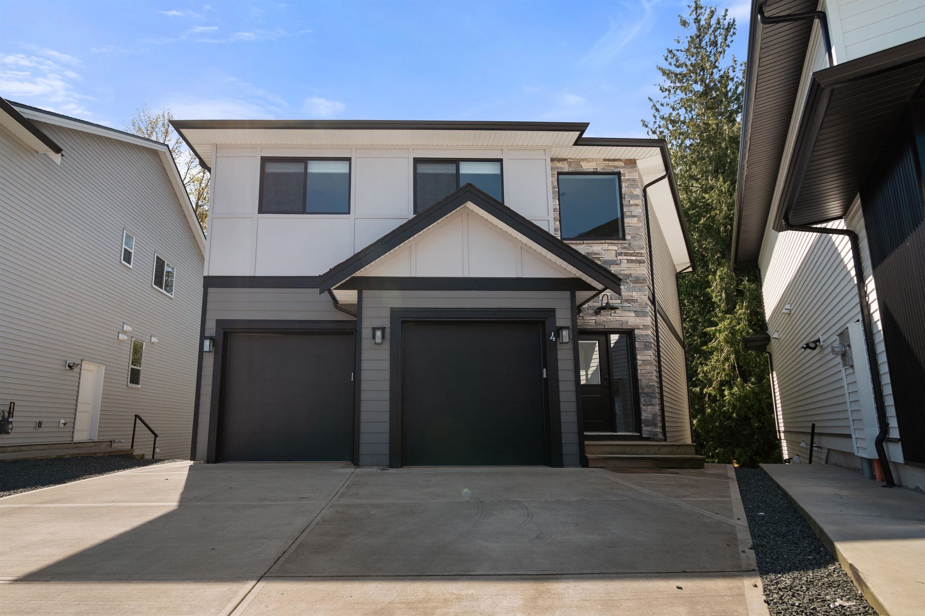 4 - 46379 Uplands Road, Chilliwack, V2R 4W1 — photo 4