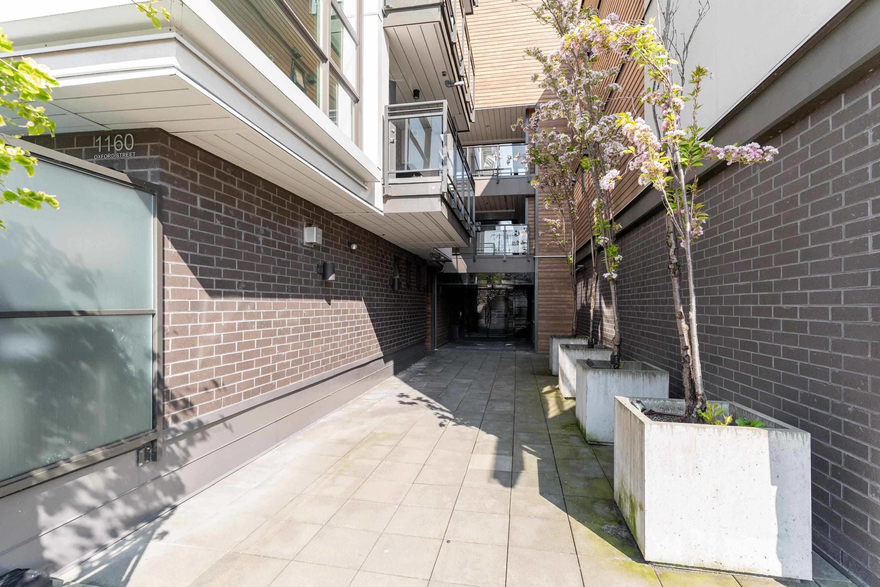 203 - 1160 Oxford Street, White Rock, V4B 0B3 — photo 2