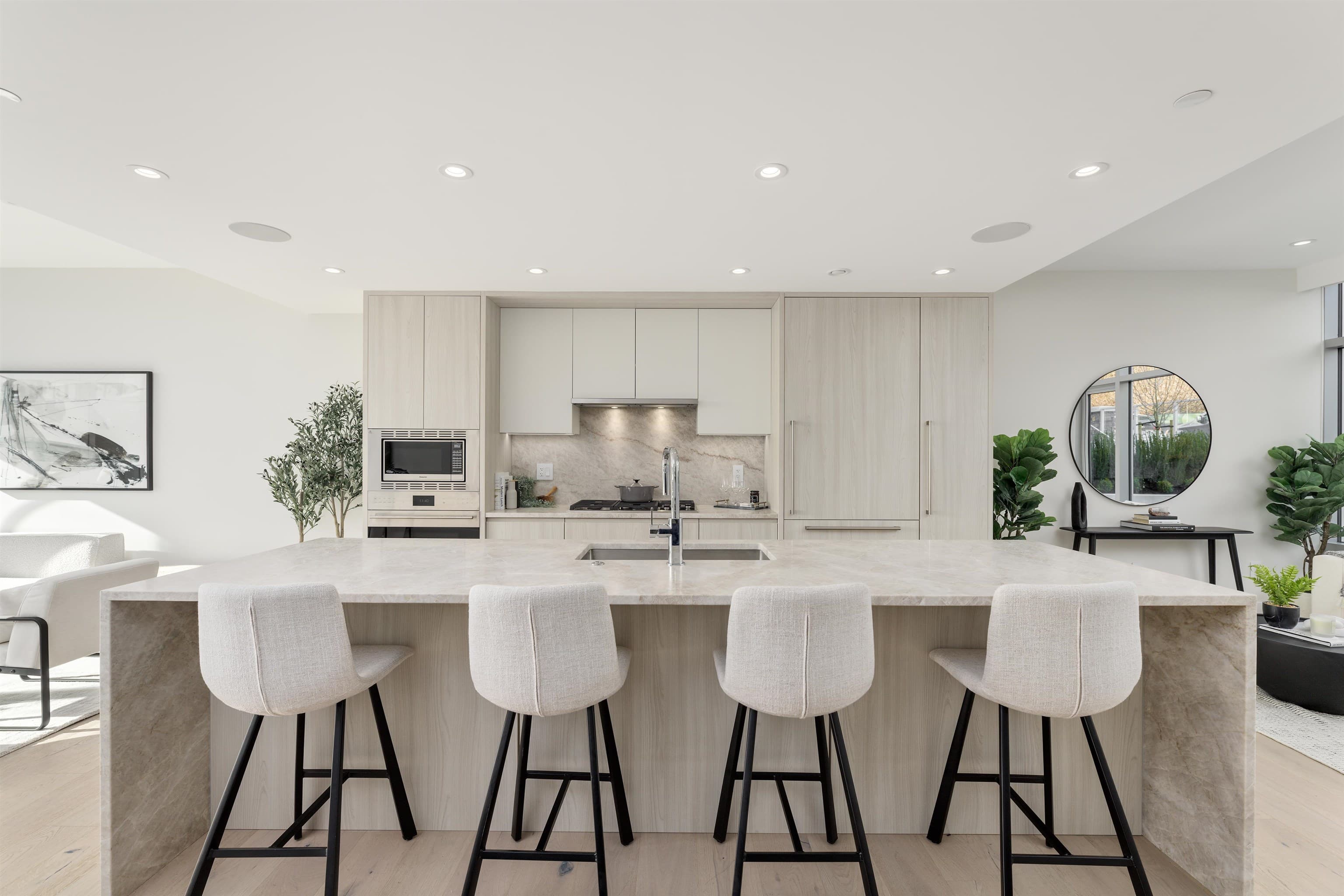 790 Arthur Erickson Place, West Vancouver, V7T 0B8 — photo 2