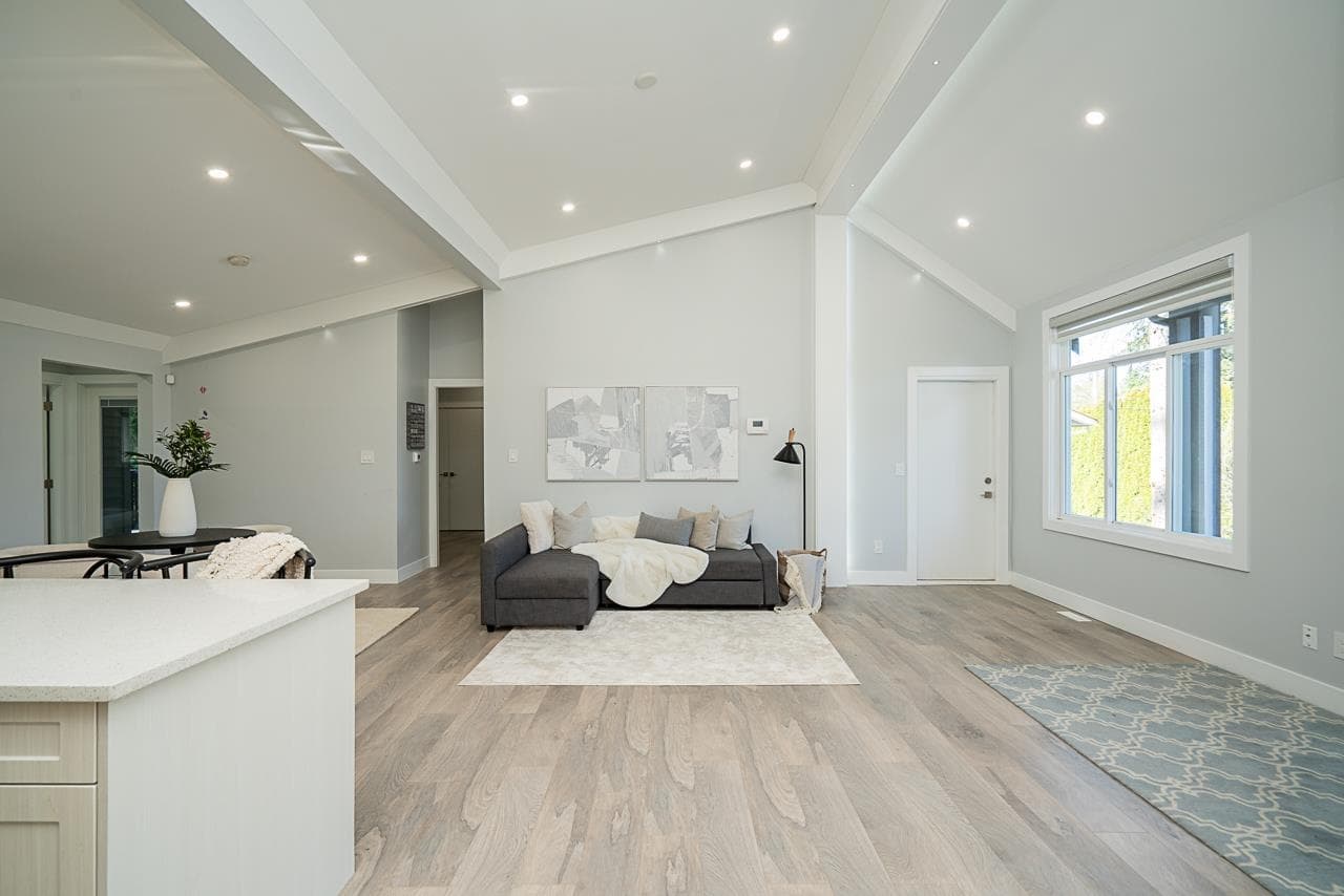 1675 136 Street, Surrey, V4A 4E3 — photo 3