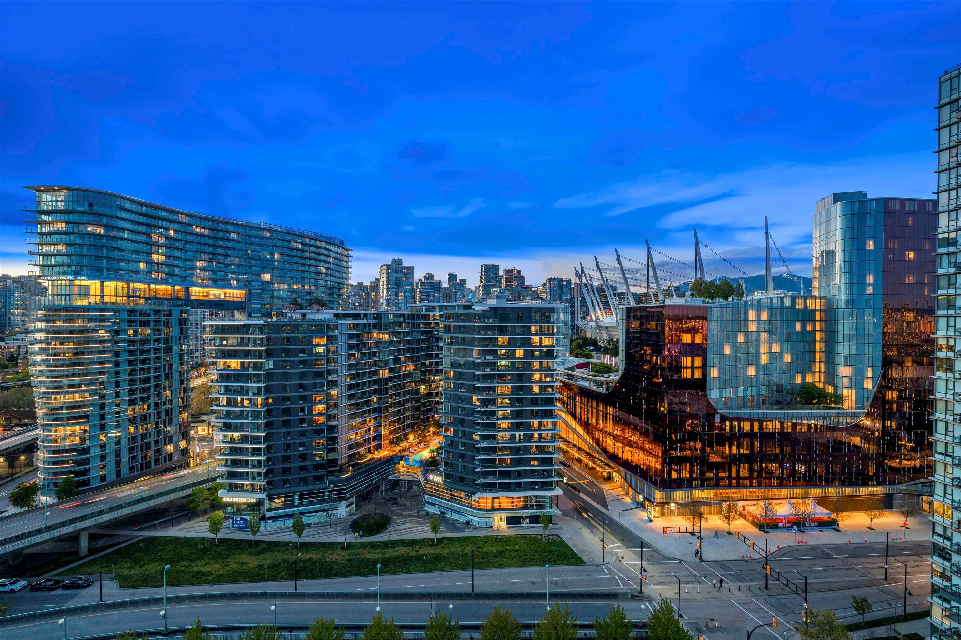 2207 - 918 Cooperage Way, Vancouver, V6B 0A7 — photo 3