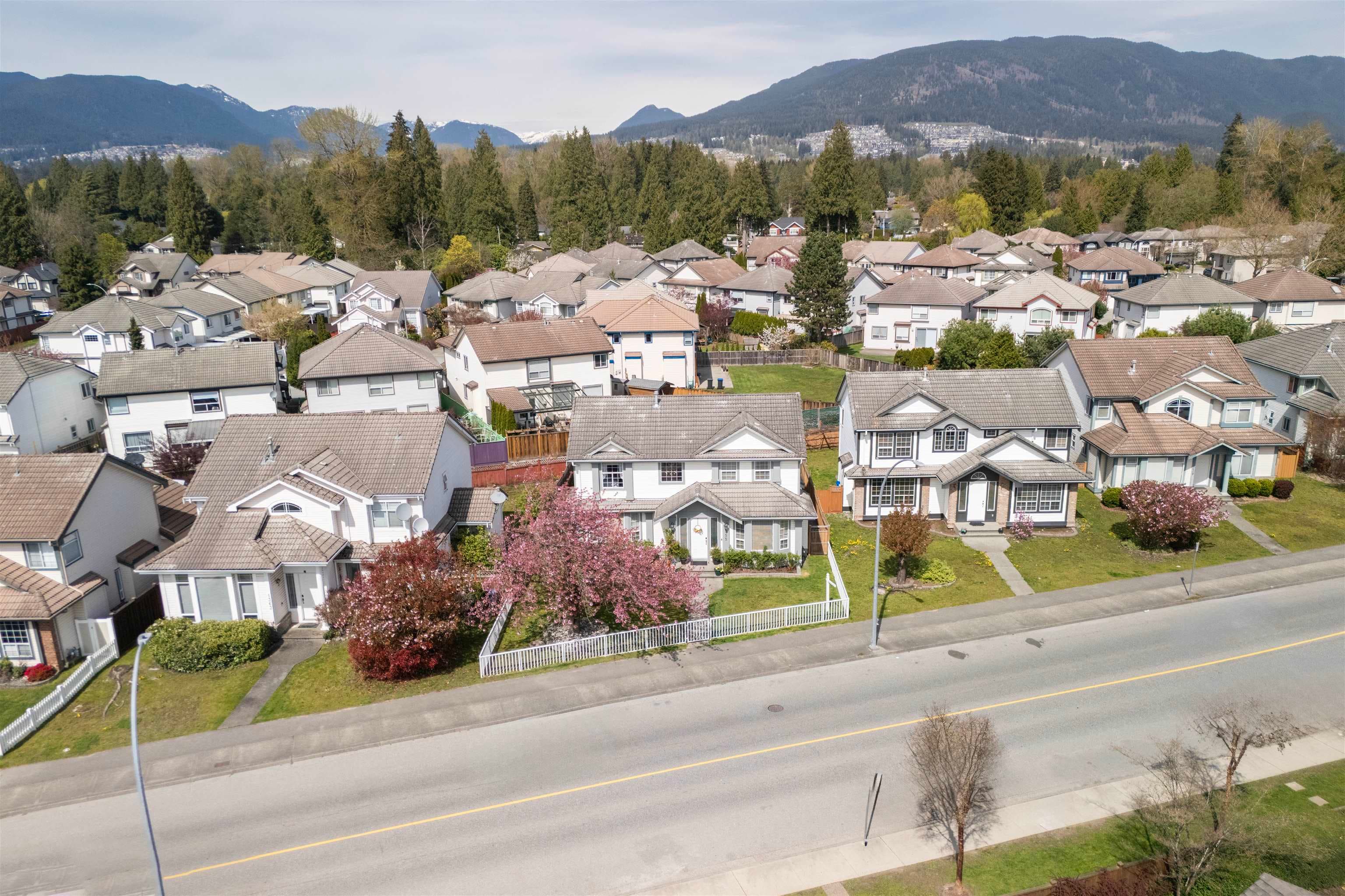 1355 Riverwood Gate, Port Coquitlam, V3B 7W1 — photo 3