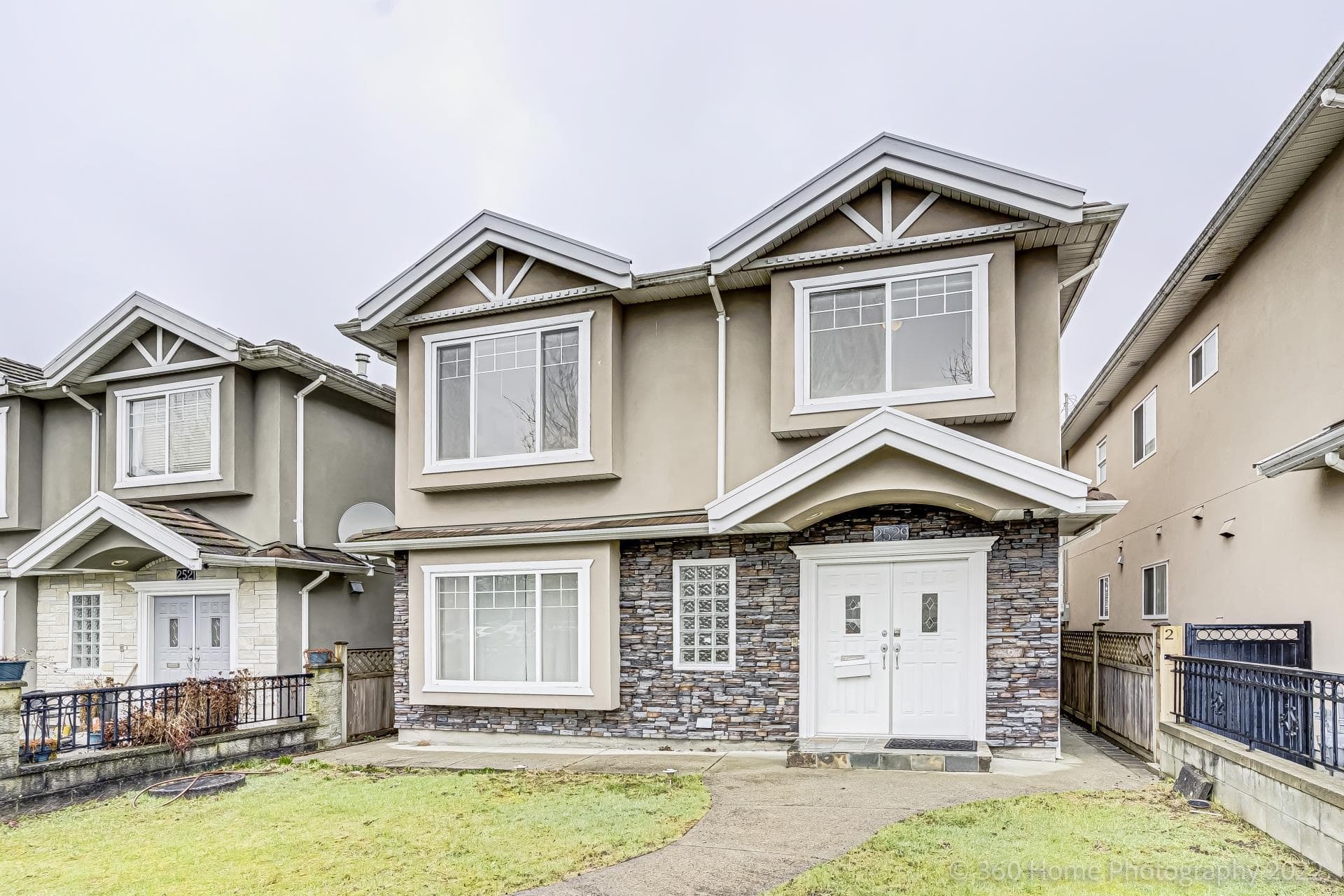 2529 Franklin Street, Vancouver, V5K 1X5 — photo 1