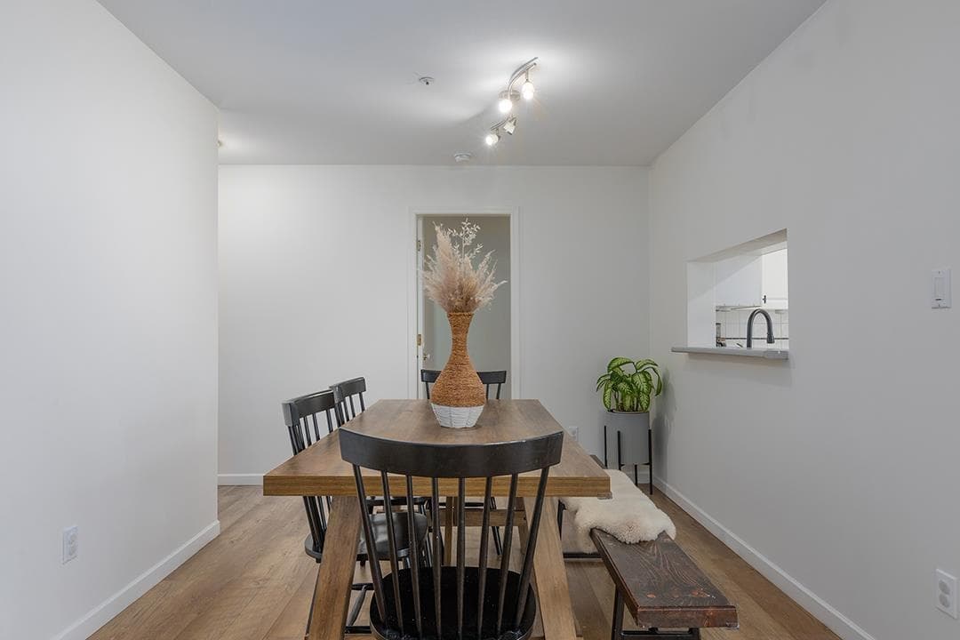 208 - 2285 Pitt River Road, Port Coquitlam, V3C 1R7 — photo 4
