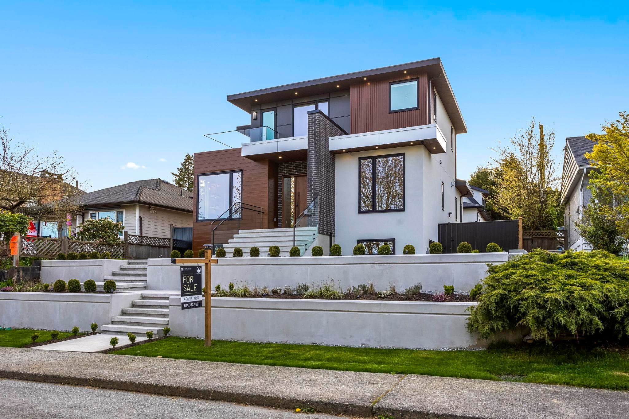 827 Chestnut Street, New Westminster, V3L 4N3 — photo 2