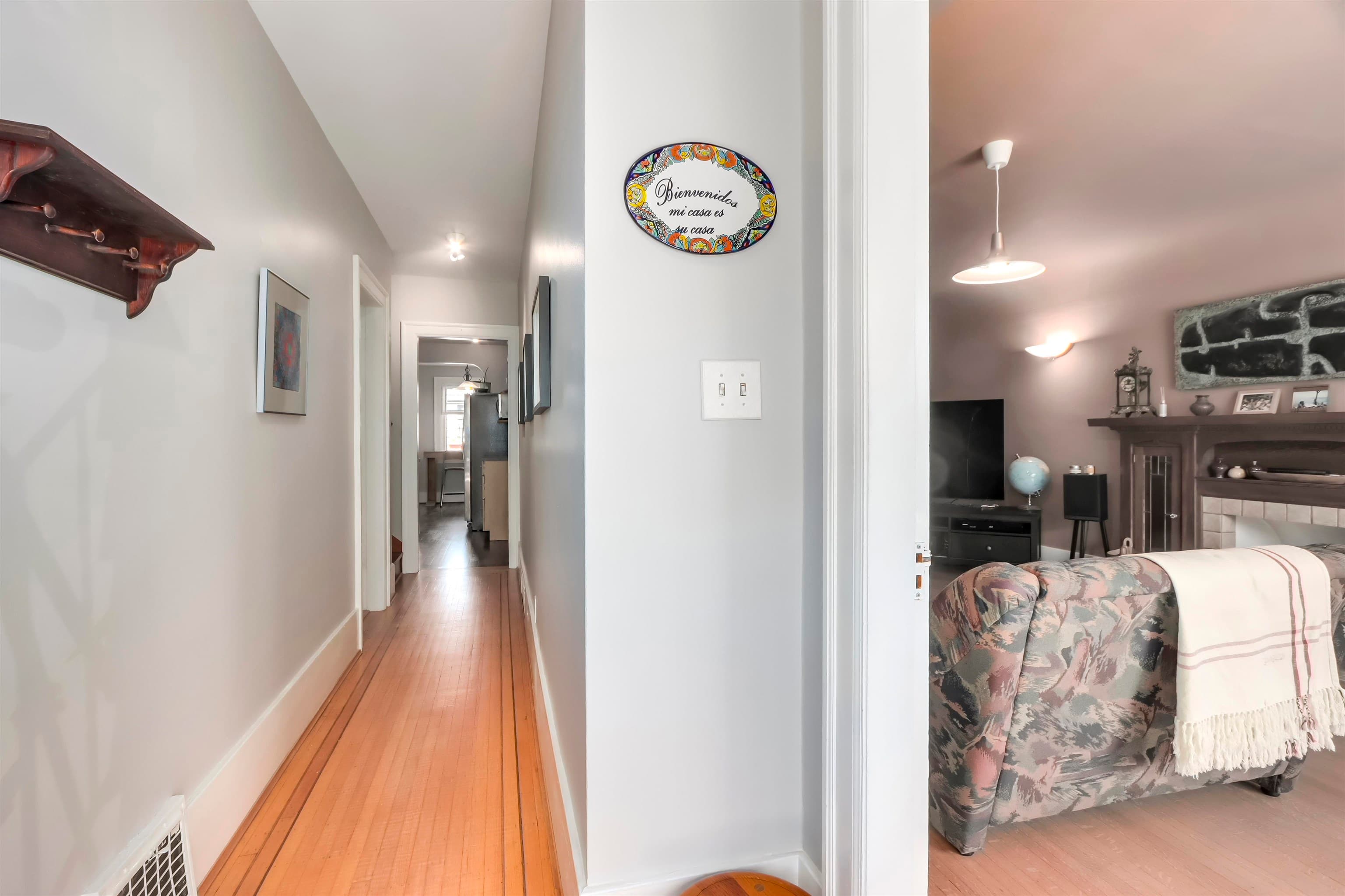 4529 W 8th Avenue, Vancouver, V6R 2A4 — photo 2