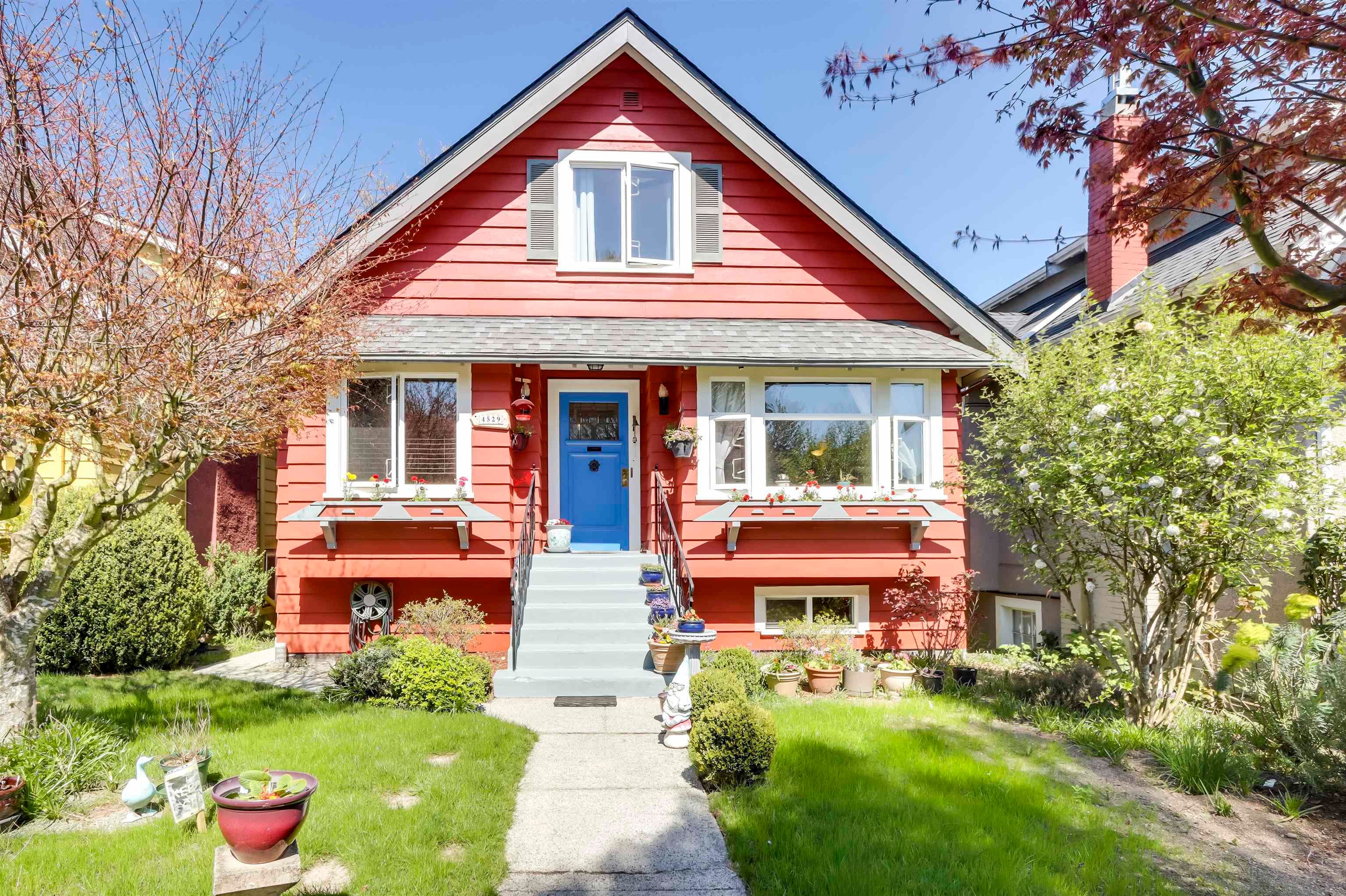 4529 W 8th Avenue, Vancouver, V6R 2A4 — photo 1